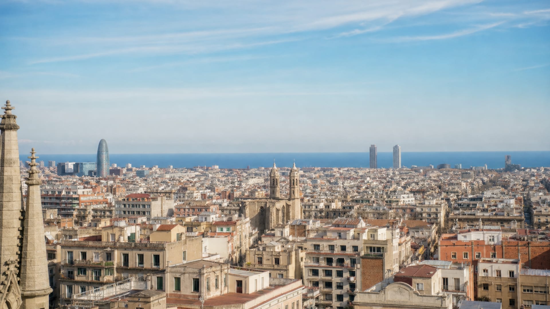 Barcelona travel guide: How to experience the city without rushing 3 Useful things to know