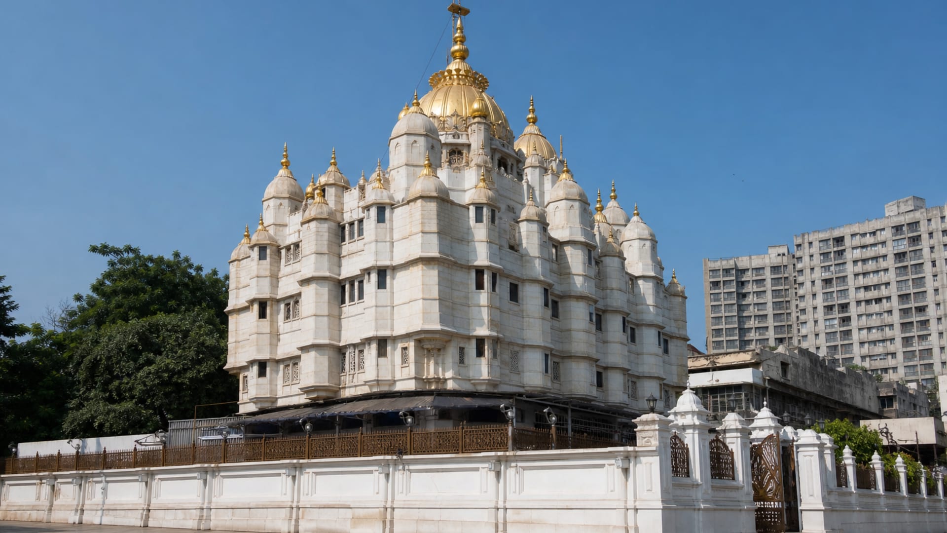 Mumbai travel guide: How to experience the city without rushing 29 Day 3: Temples and Tank