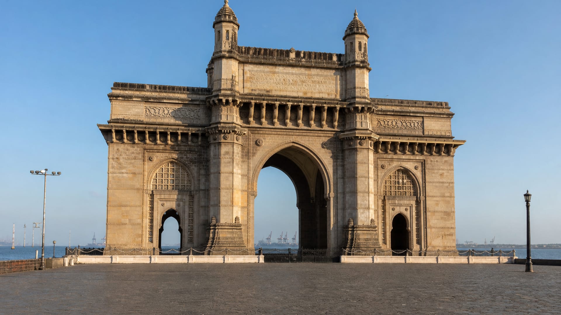 Mumbai travel guide: How to experience the city without rushing 21 Gateway of India