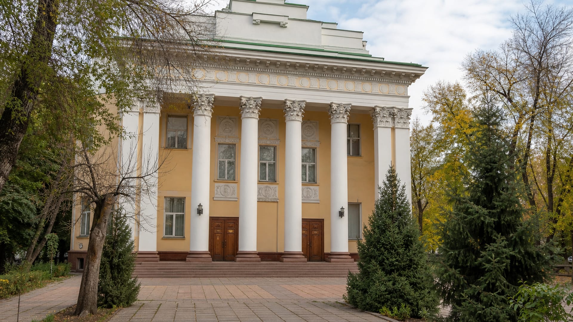 Bishkek travel guide: How to experience the city without rushing 31 Day 5: Museum Return and Departure