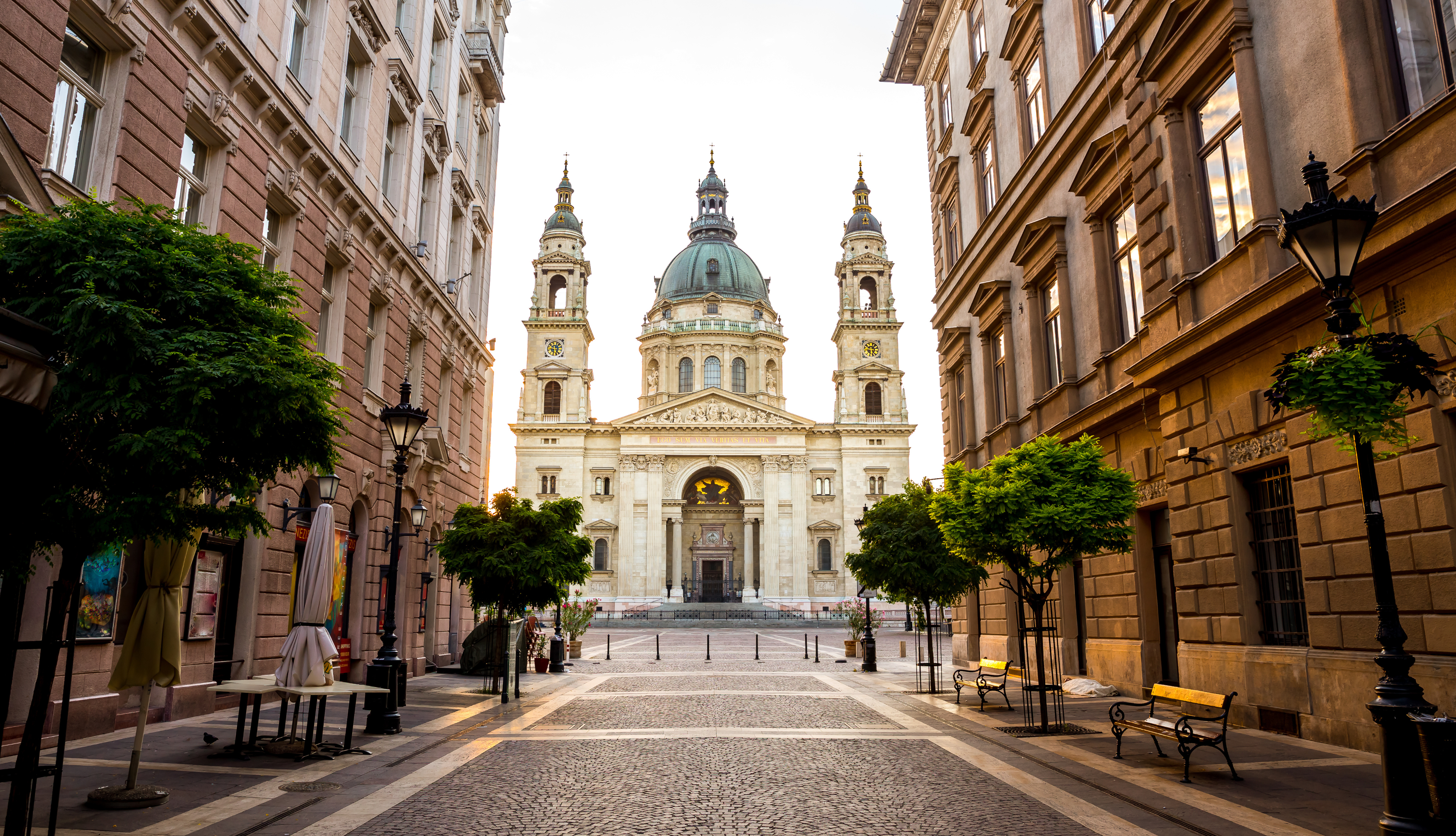 Budapest travel guide: How to experience the city without rushing 26 Day 1: Arrival and Adjustment