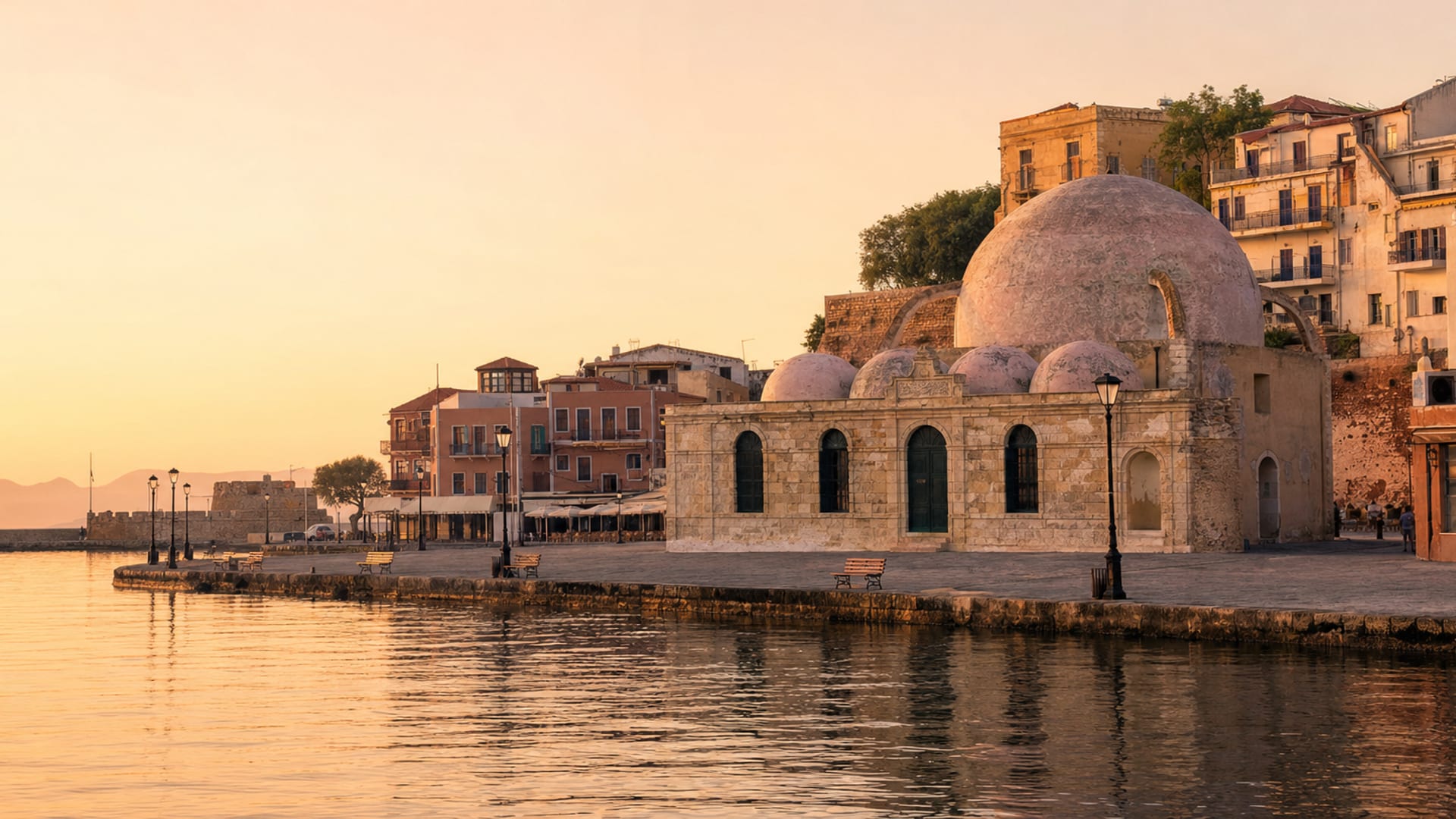 Chánia travel guide: How to experience the city without rushing 21 Old Venetian Harbor