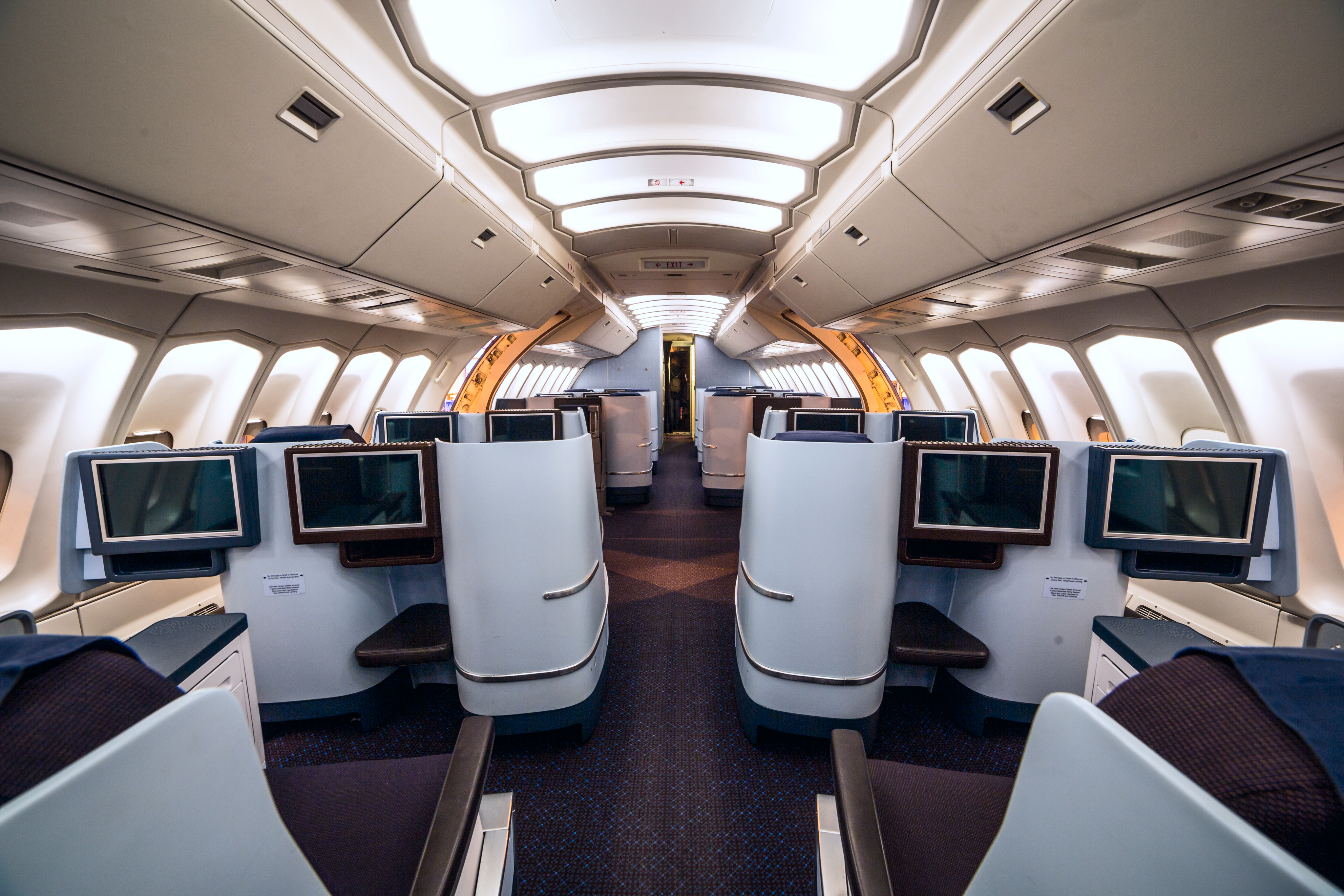 Business-class flights from the US to Düsseldorf