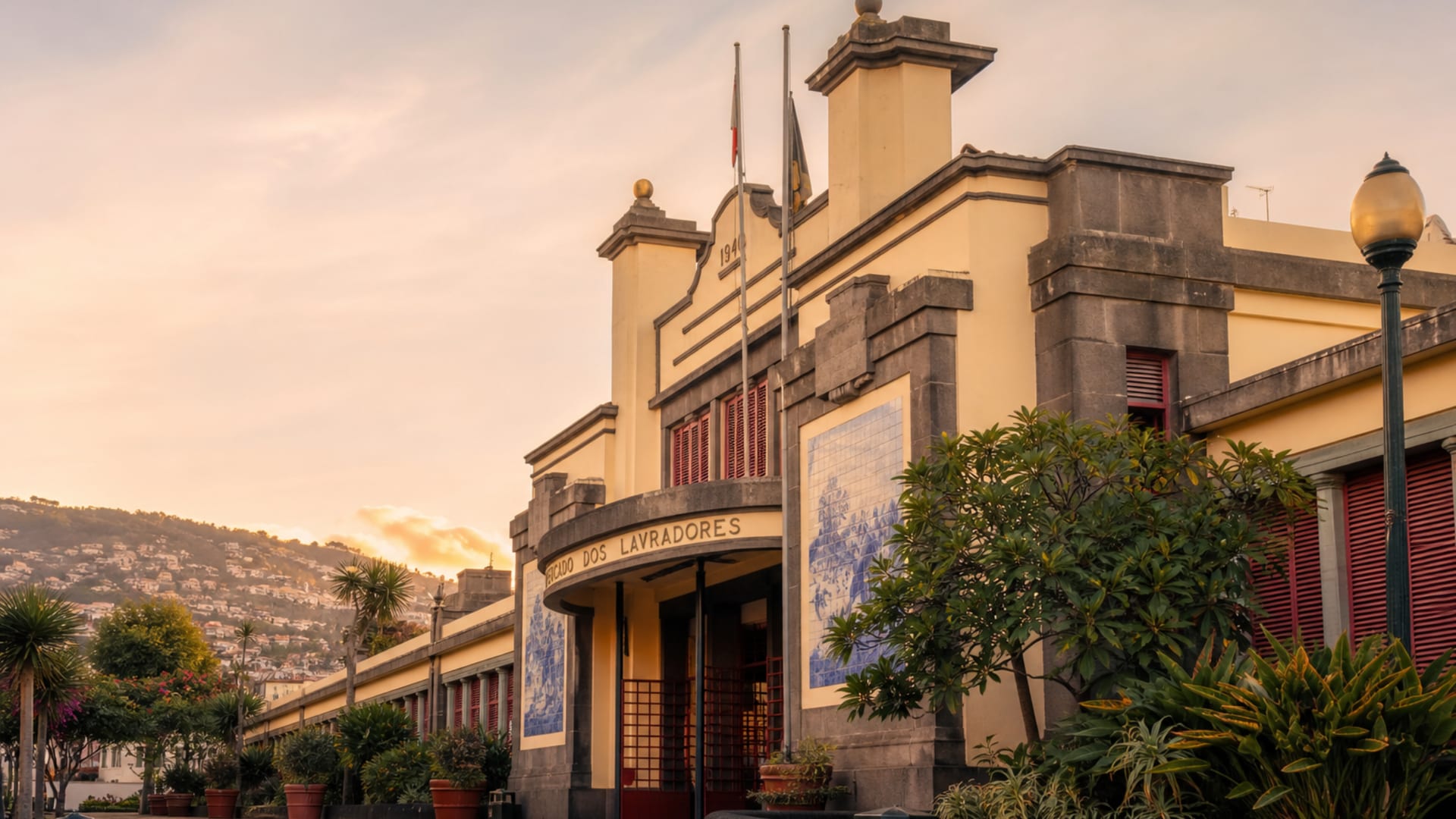 Funchal travel guide: How to experience the city without rushing 21 Funchal Farmers' Market