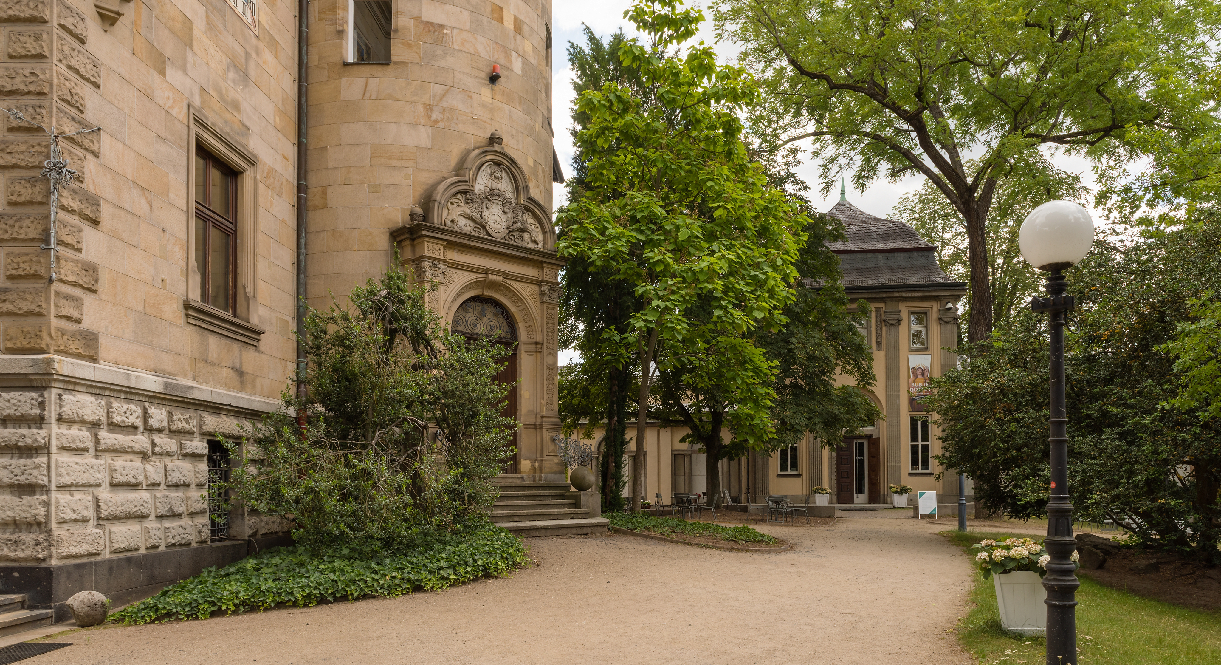 Frankfurt travel guide: How to experience the city without rushing 29 Day 4: Caricatura and the Museumsufer