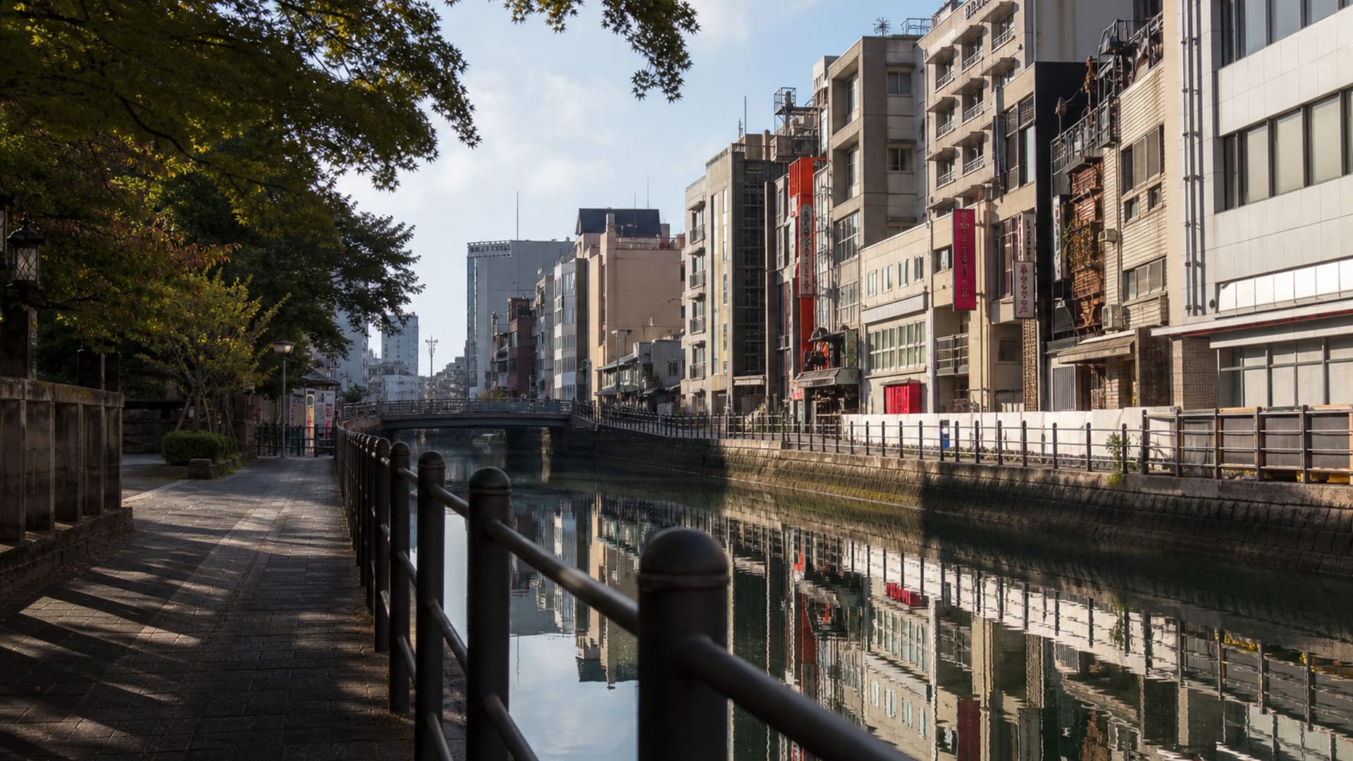 Fukuoka travel guide: How to experience the city without rushing 16 Nakasu