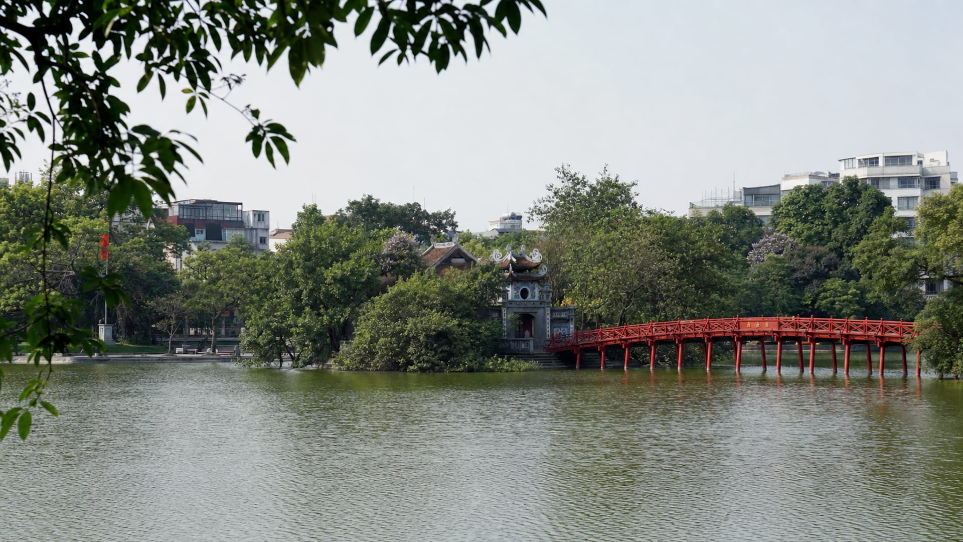 Hanoi travel guide: How to experience the city without rushing 27 Day 2: Lakes and Ba Dinh