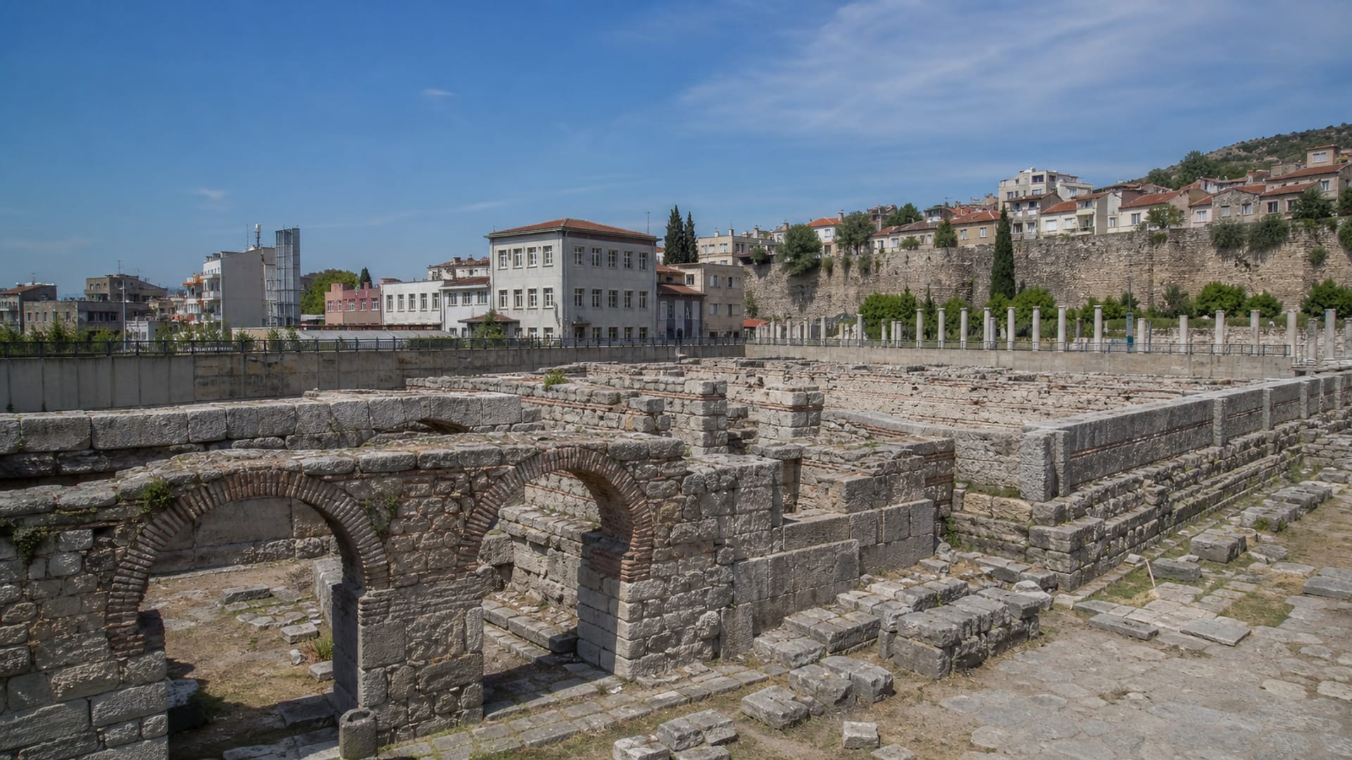 Izmir travel guide: How to experience the city without rushing 21 Agora Open Air Museum
