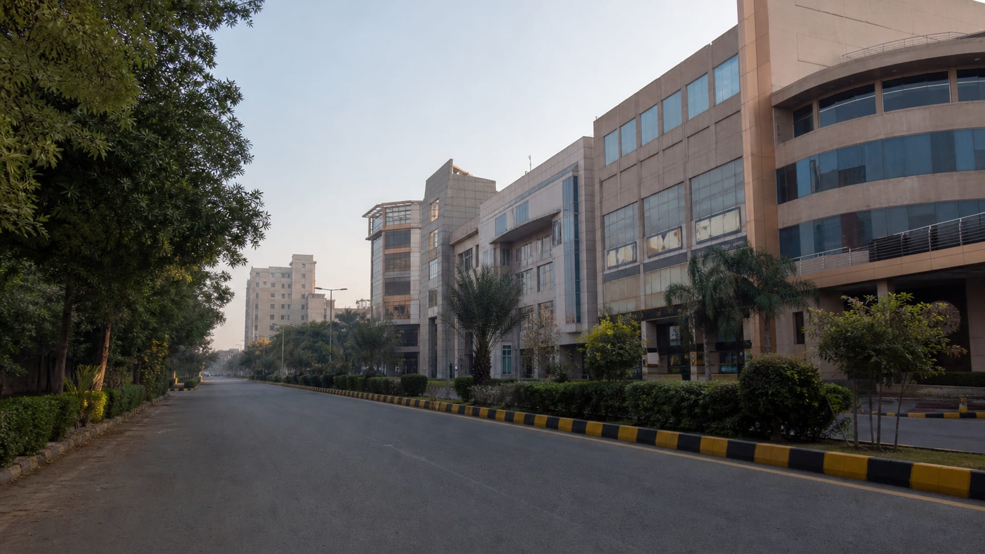Lahore travel guide: How to experience the city without rushing 14 Gulberg