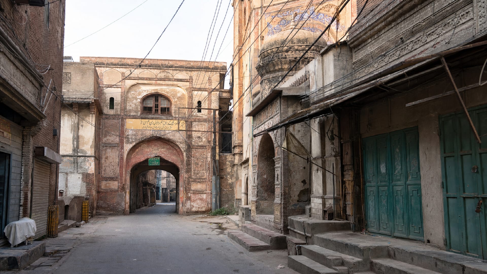 Lahore travel guide: How to experience the city without rushing 30 Day 4: Delhi Gate and Hammam