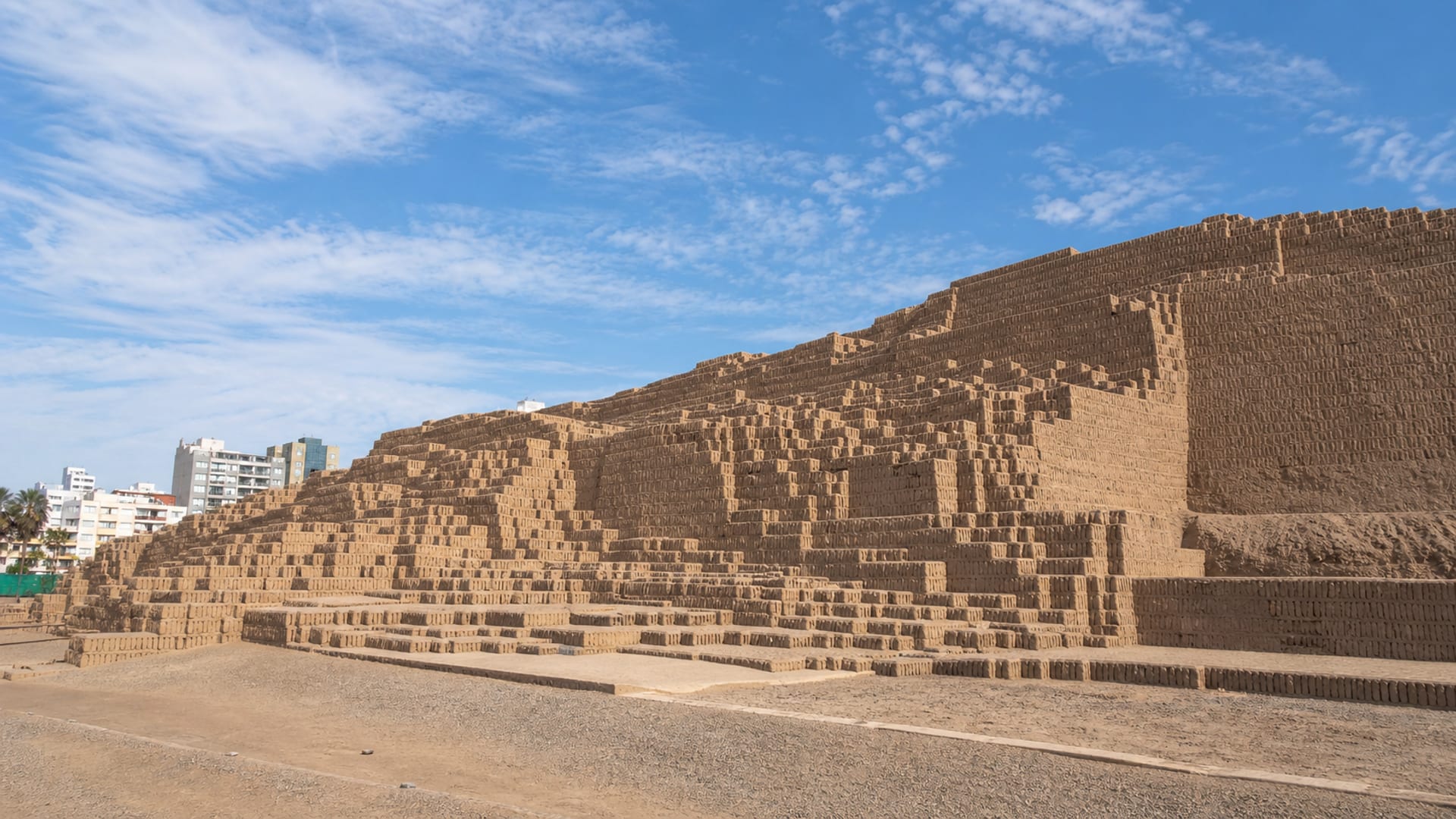 Lima travel guide: How to experience the city without rushing 22 Huaca Pucllana