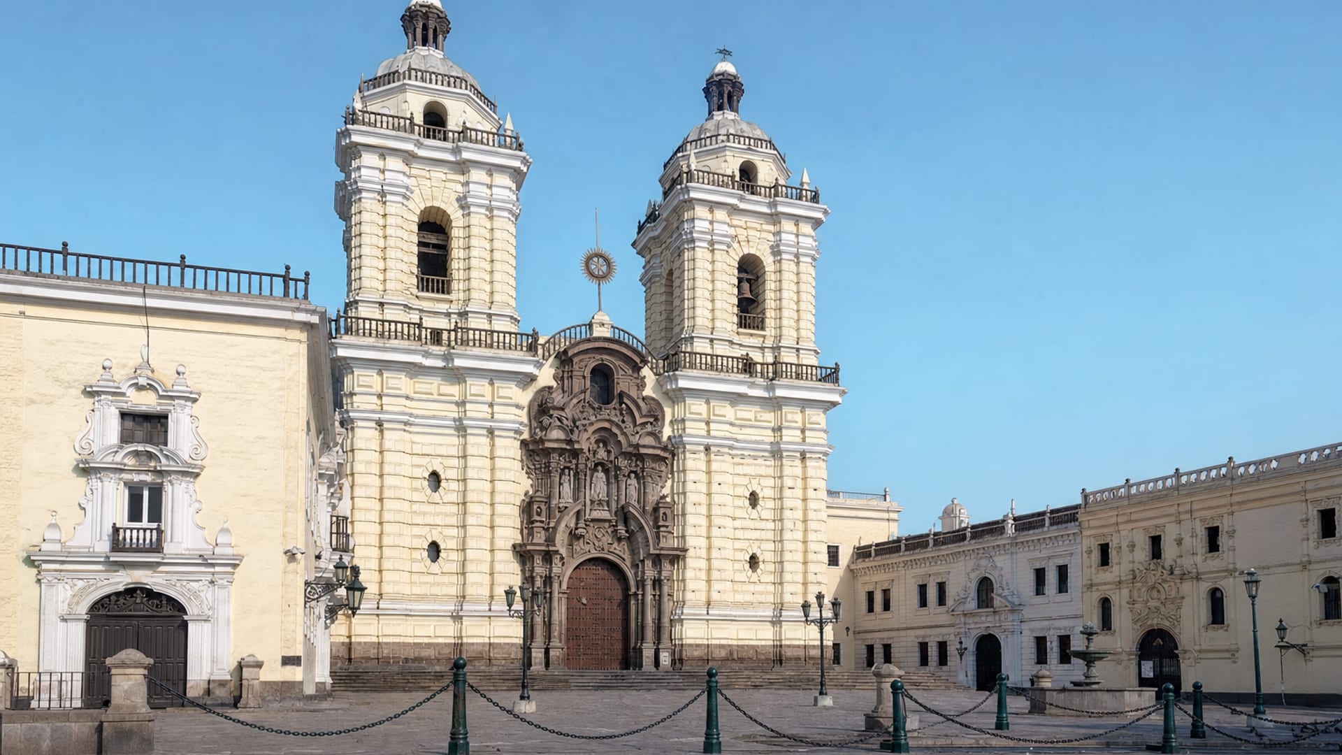 Lima travel guide: How to experience the city without rushing 23 Convento de San Francisco