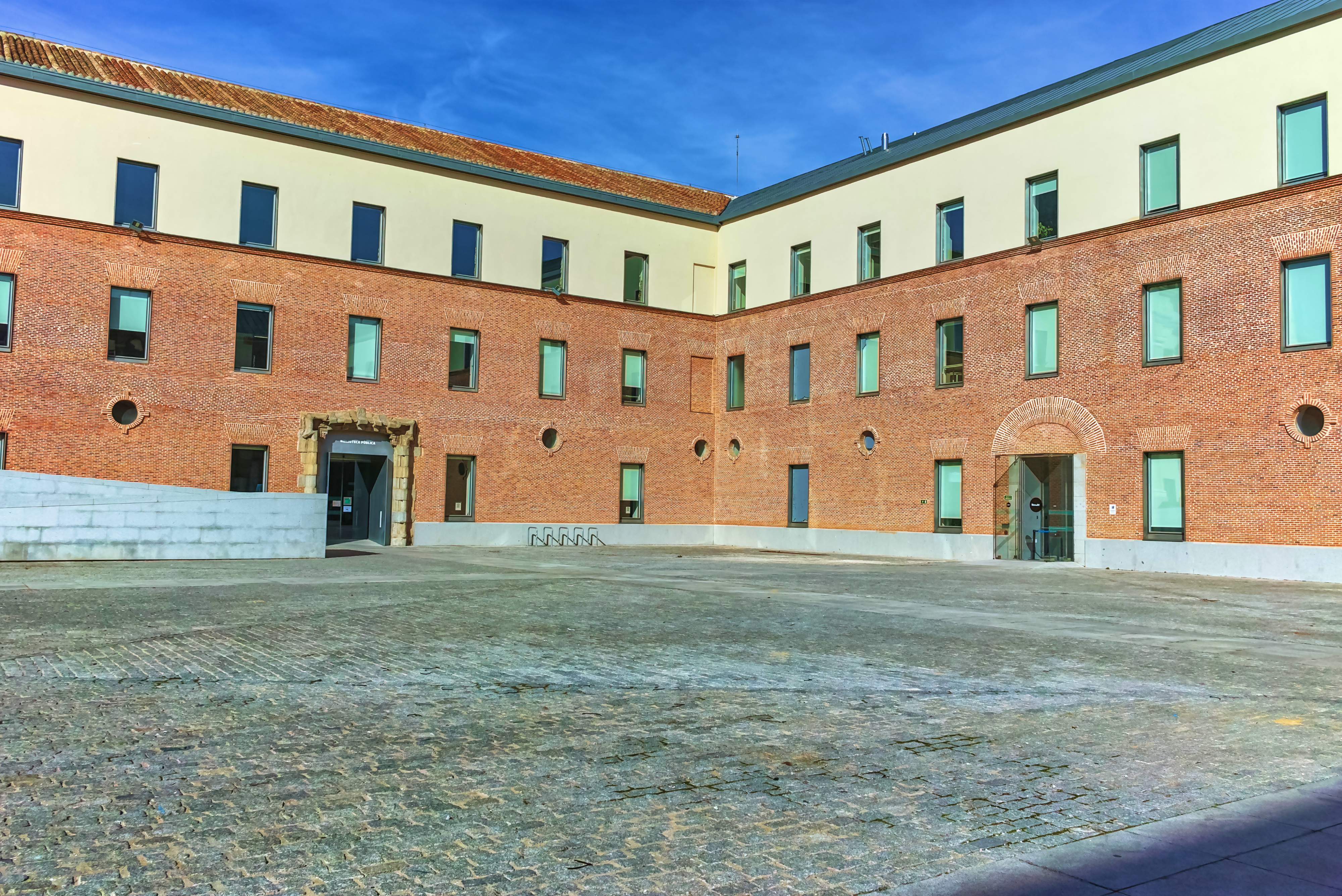 Conde Duque Cultural Center