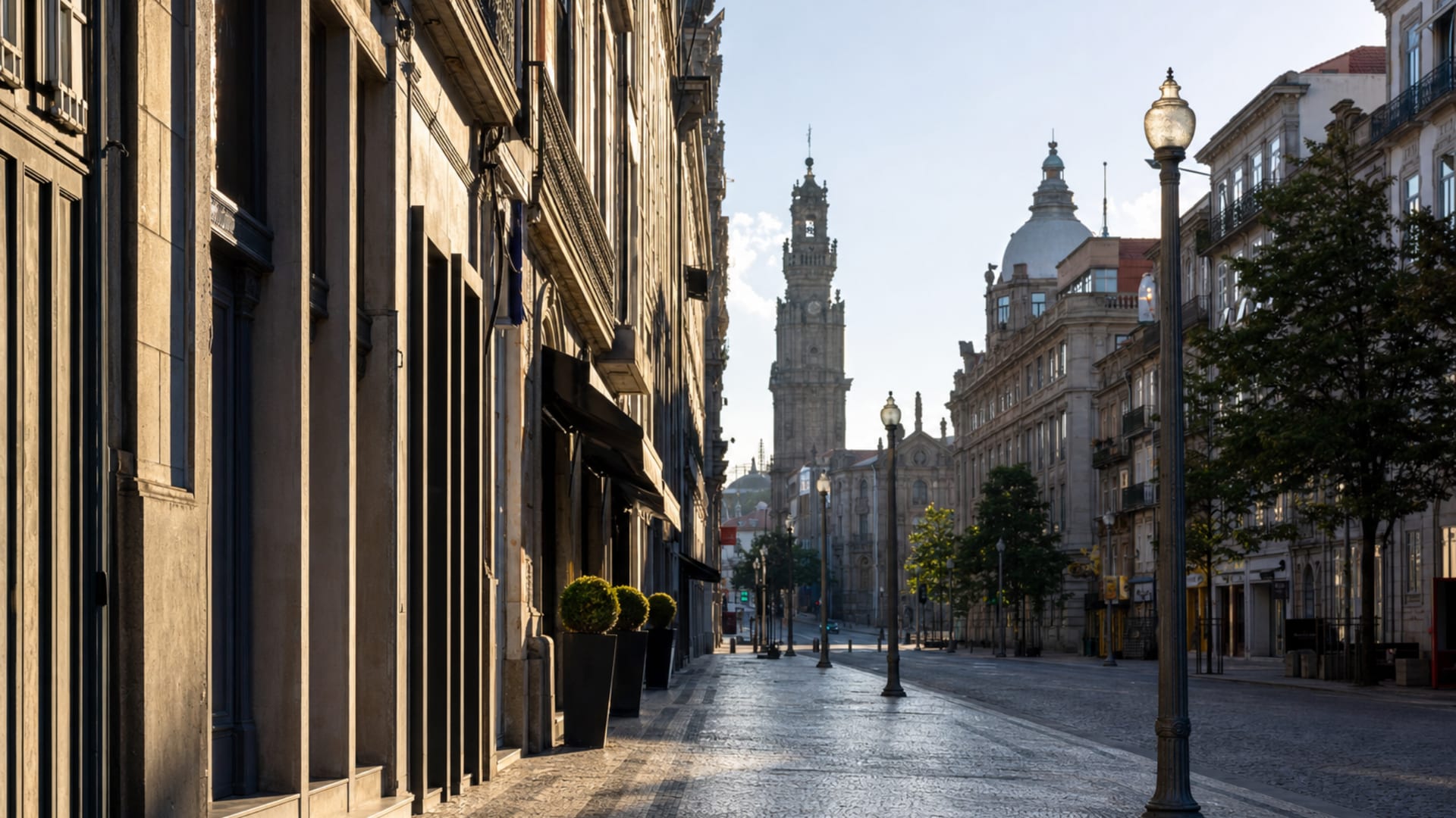 Porto travel guide: How to experience the city without rushing 14 Baixa