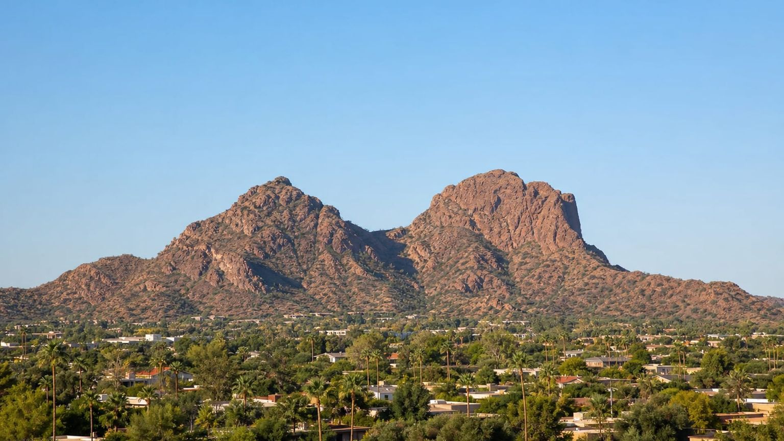 Phoenix travel guide: How to experience the city without rushing 22 Camelback Mountain
