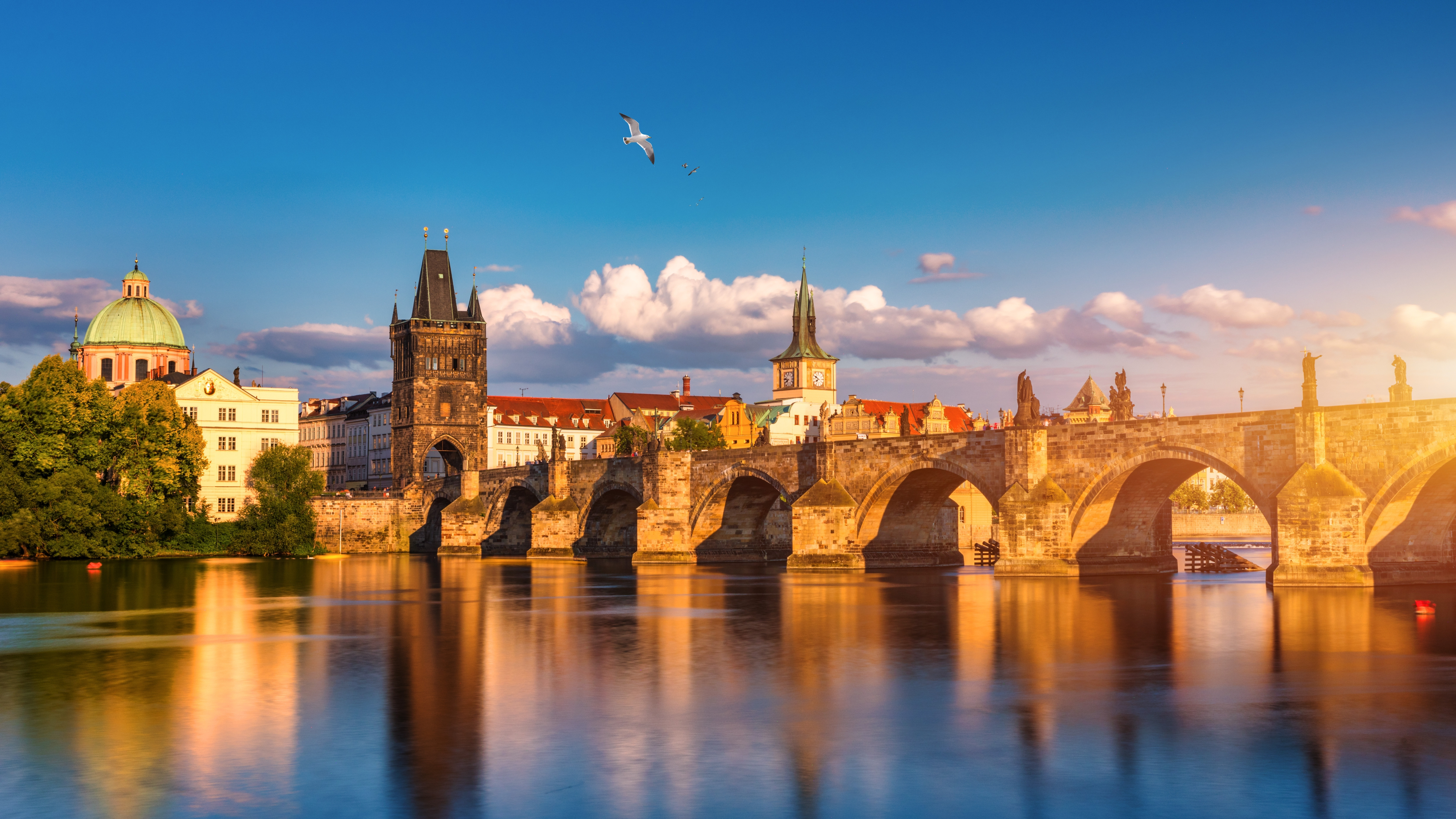 Prague travel guide: How to experience the city without rushing 3 Useful things to know