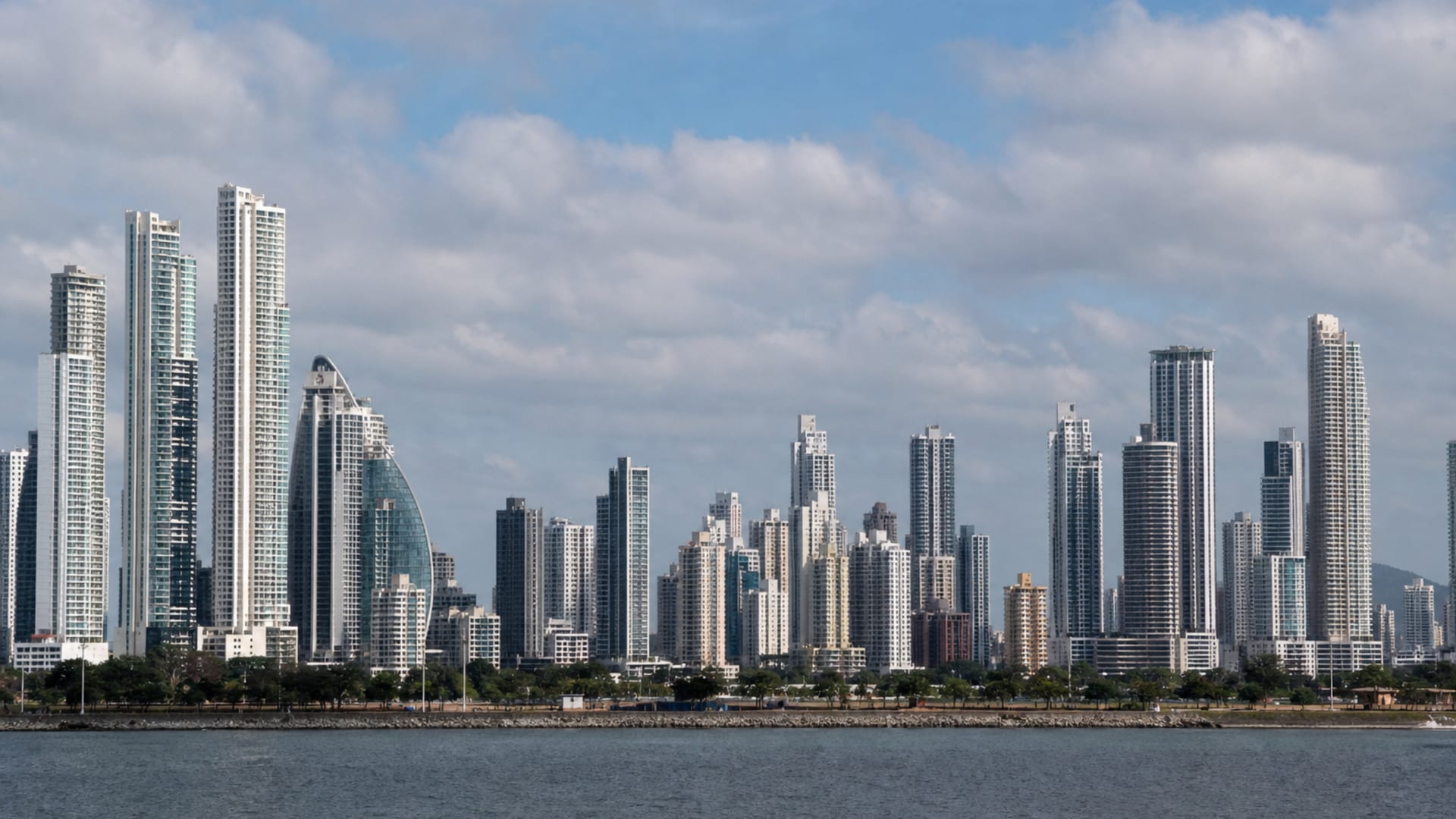 Panama City travel guide: How to experience the city without rushing 32 Business-class flights from the US to Panama City