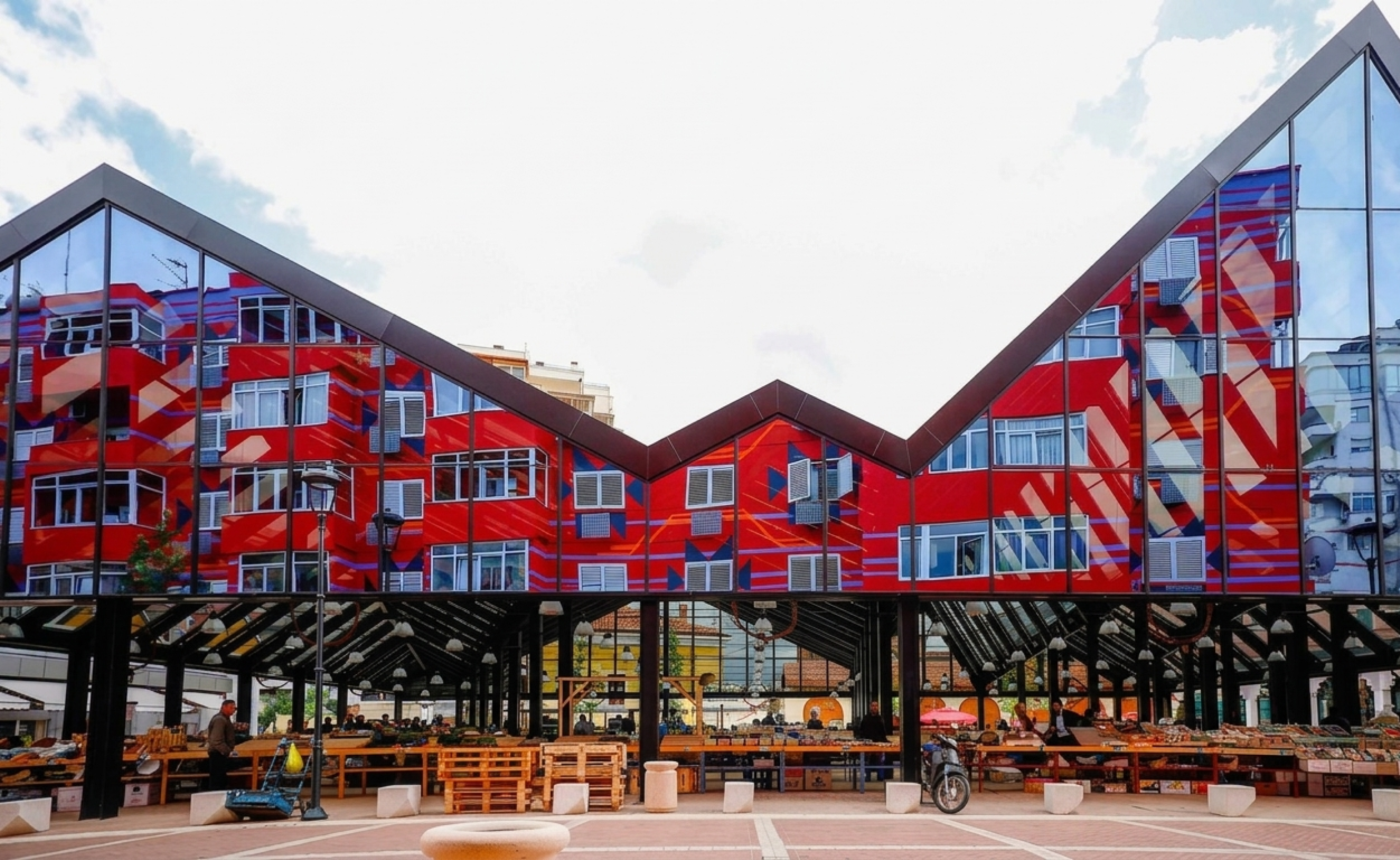 Tirana travel guide: How to experience the city without rushing 16 Pazari i Ri