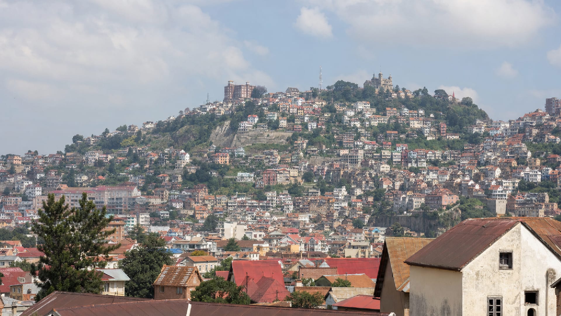 Antananarivo travel guide: How to experience the city without rushing 3 Useful things to know