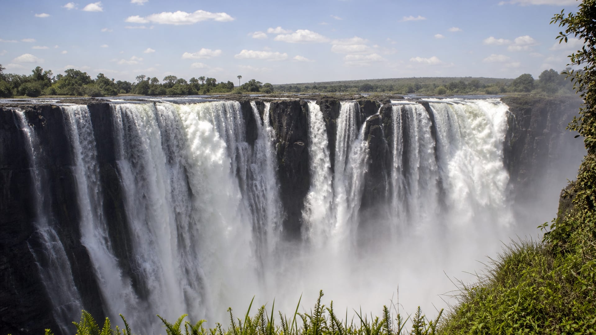 Victoria Falls travel guide: How to experience the city without rushing 20 Victoria Falls
