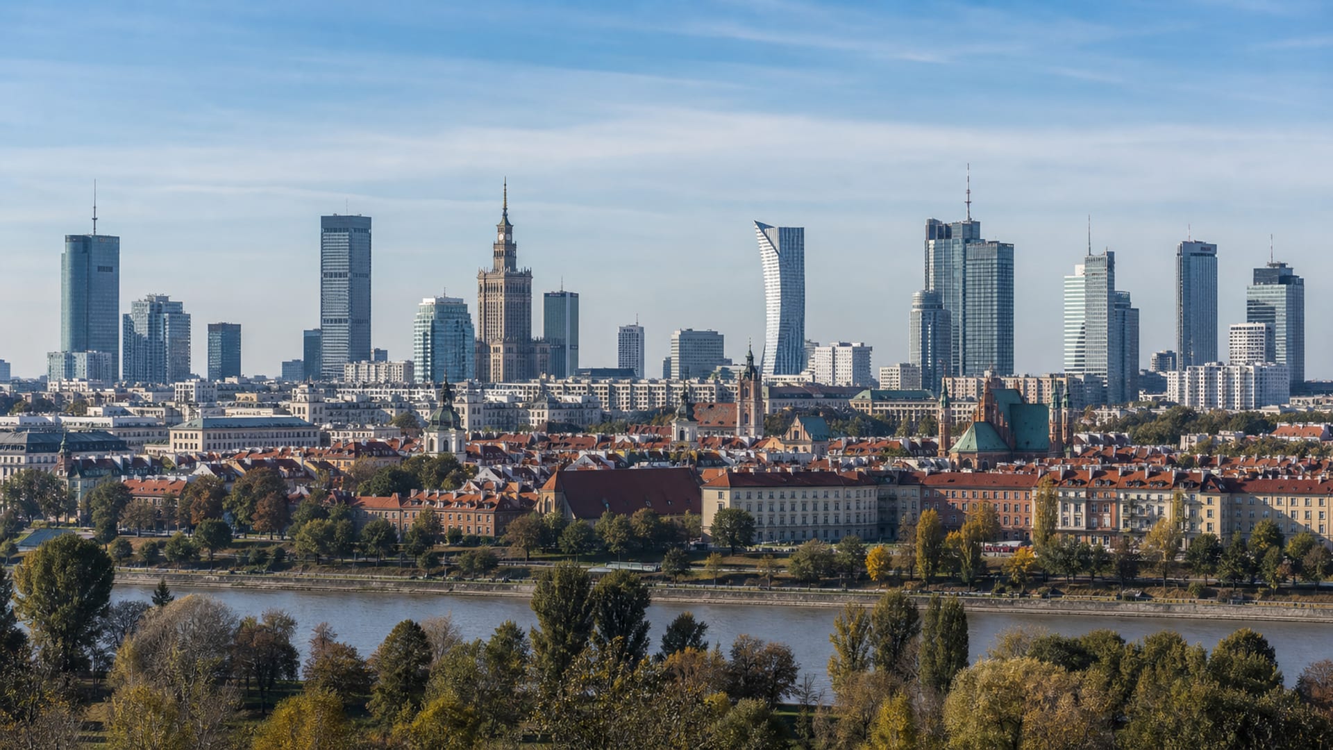 Warsaw travel guide: How to experience the city without rushing 3 Useful things to know