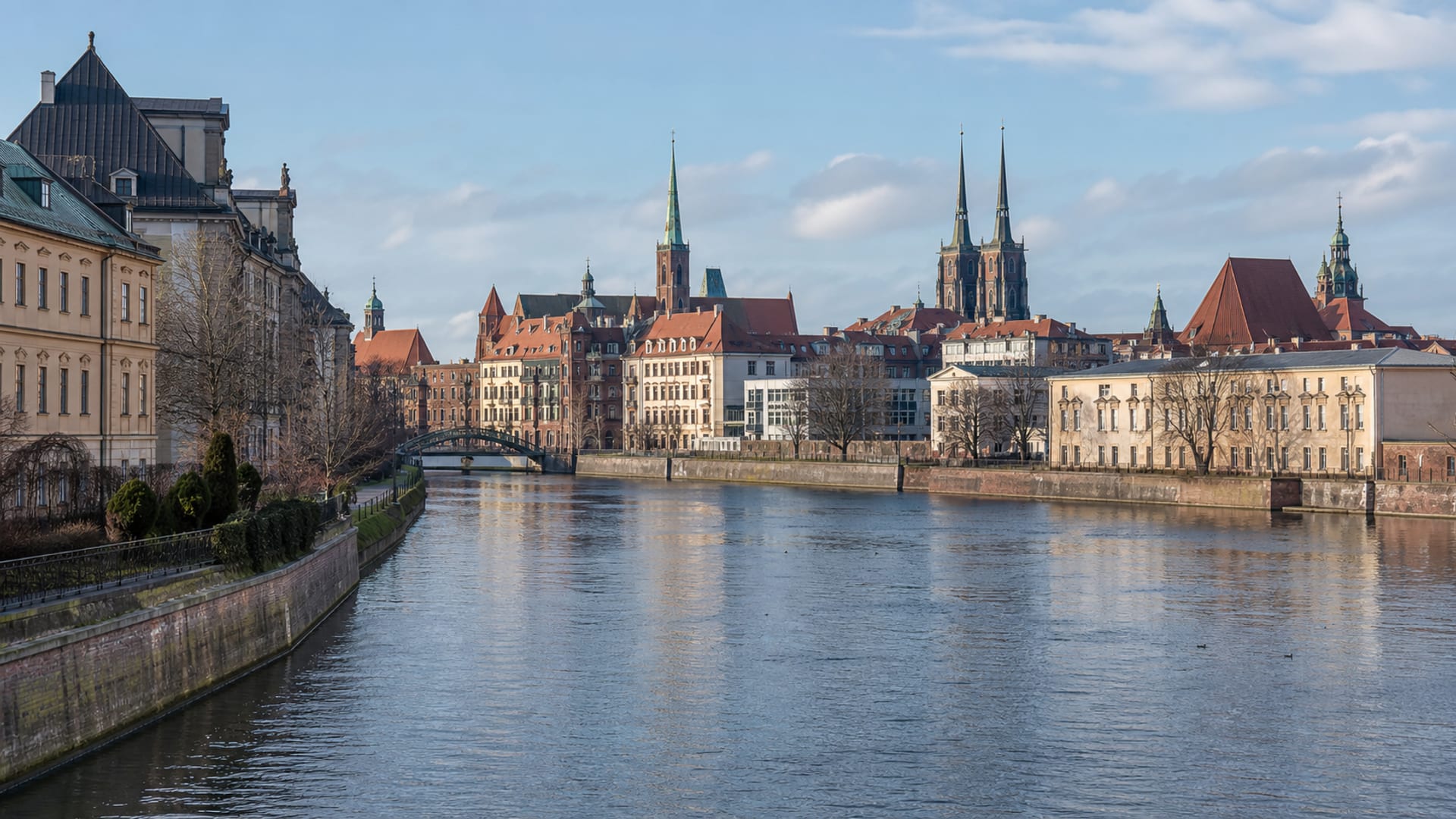 Wroclaw travel guide: How to experience the city without rushing 32 Business-class flights from the US to Wroclaw