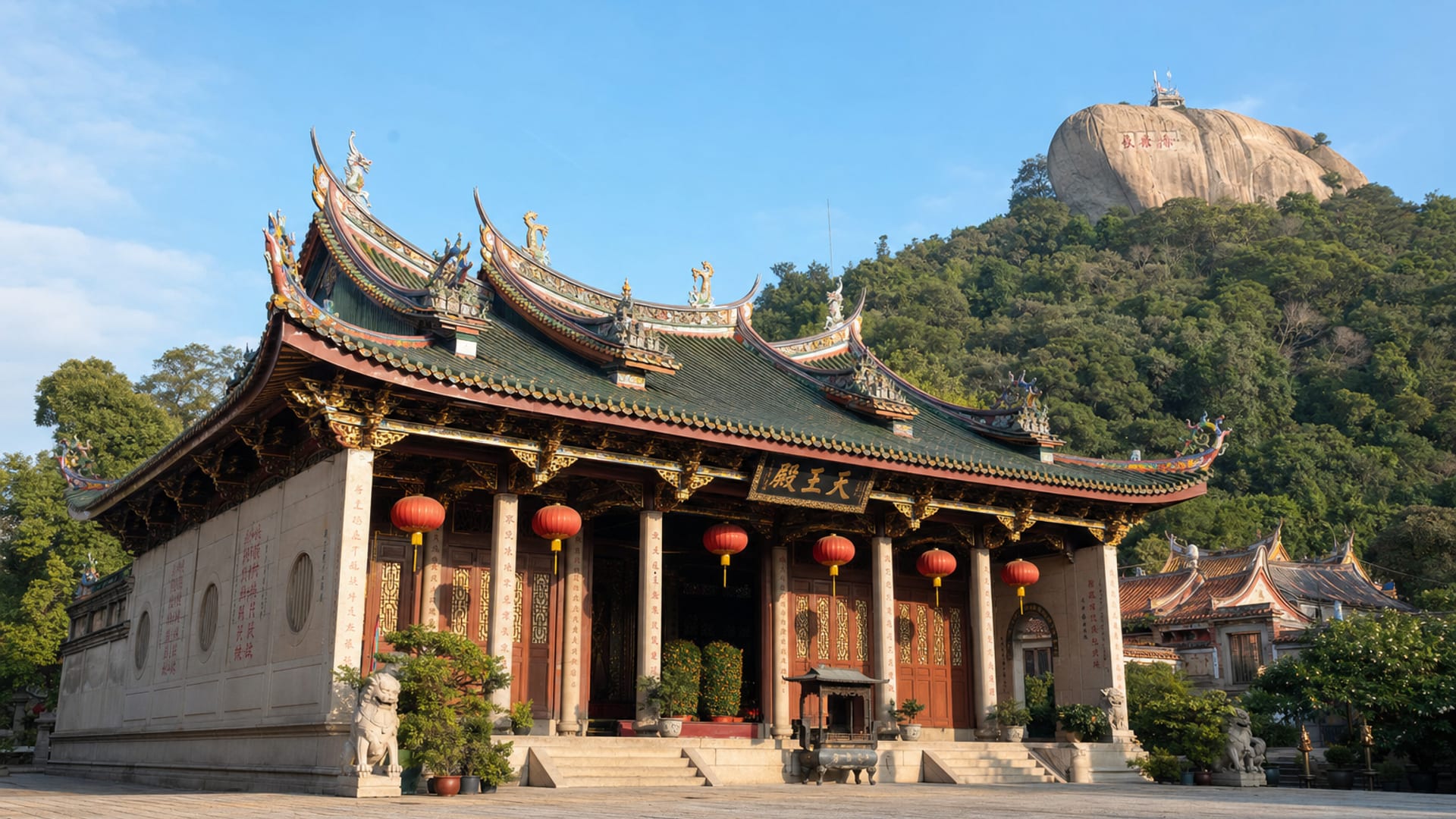 Xiamen travel guide: How to experience the city without rushing 22 Nanputuo Temple