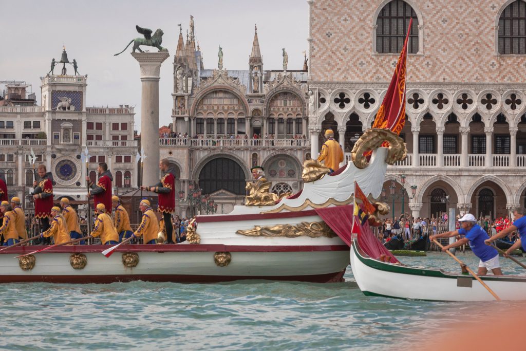 Navigating Historical Regatta in Venice 2025 6 regata storica arangrant