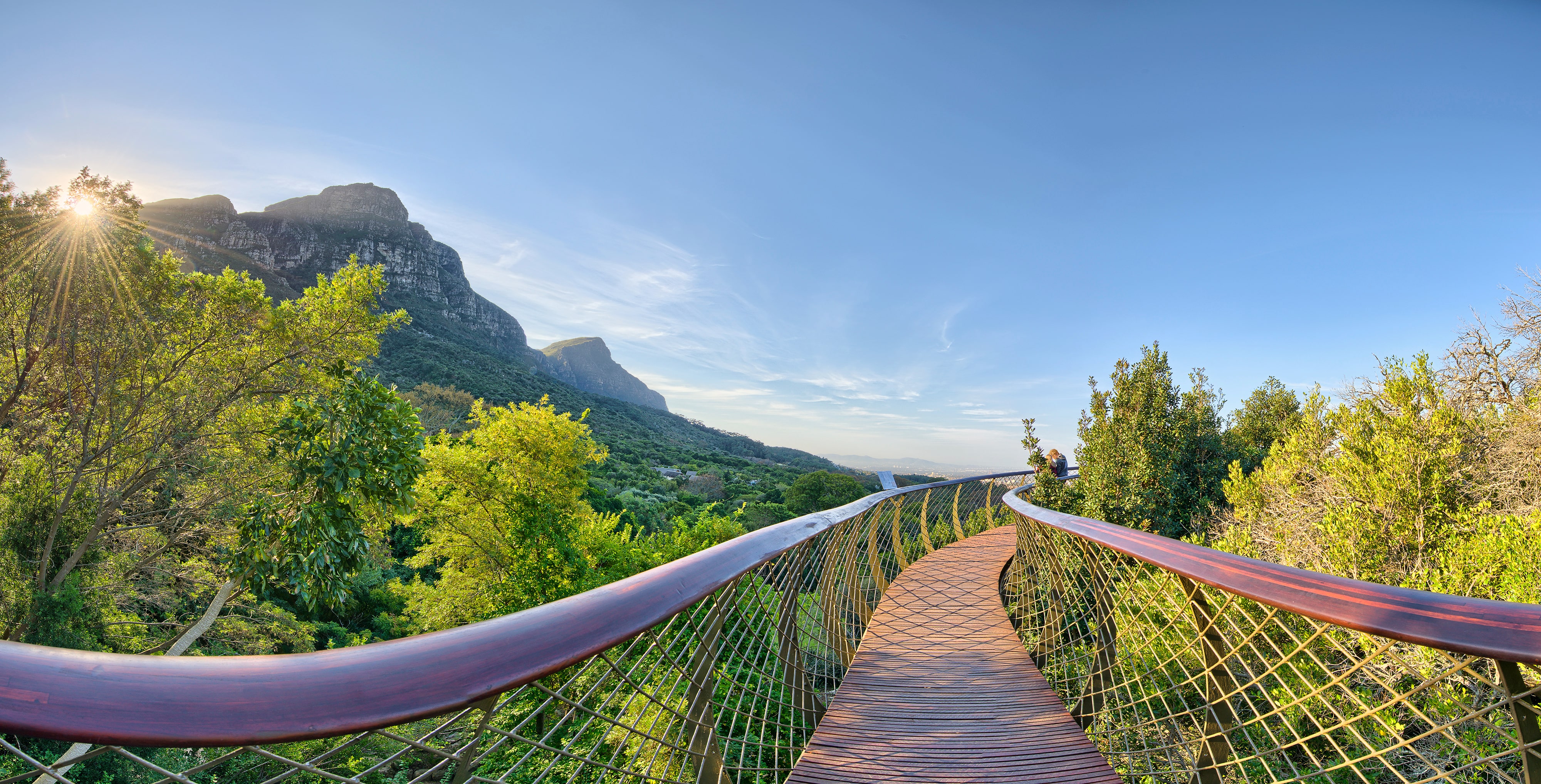 12 Best Fall Travel Destinations for Exclusive, Comfortable, and Scenic Travel 9 cape town africa arangrant