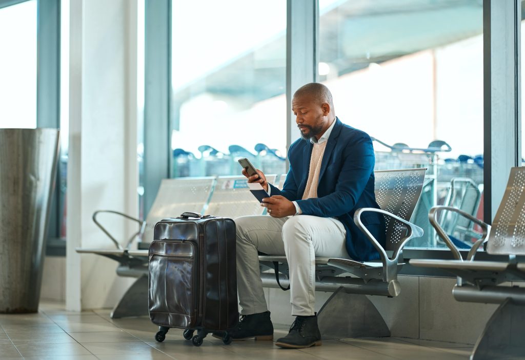 When Waiting Becomes Travel: A Smarter Layover Guide 2 things to do during a layover arangrant