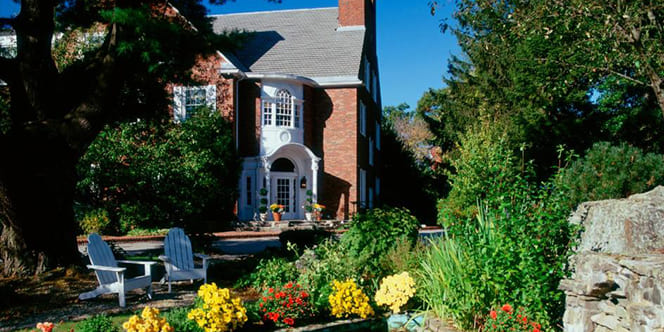 6 Best Spa Getaways in the US: Luxurious Retreats to Indulge In 5 Spa at Norwich Inn 6 Best Spa Getaways in the US: Luxurious Retreats to Indulge In