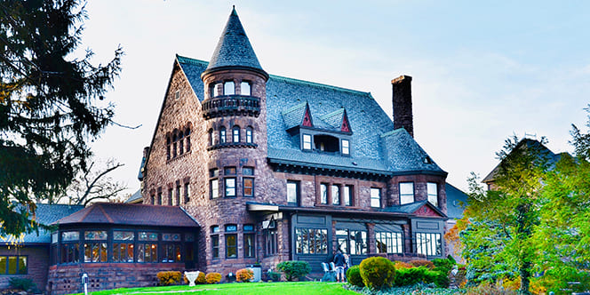 6 Best Spa Getaways in the US: Luxurious Retreats to Indulge In 2 belhurst castle 6 Best Spa Getaways in the US: Luxurious Retreats to Indulge In