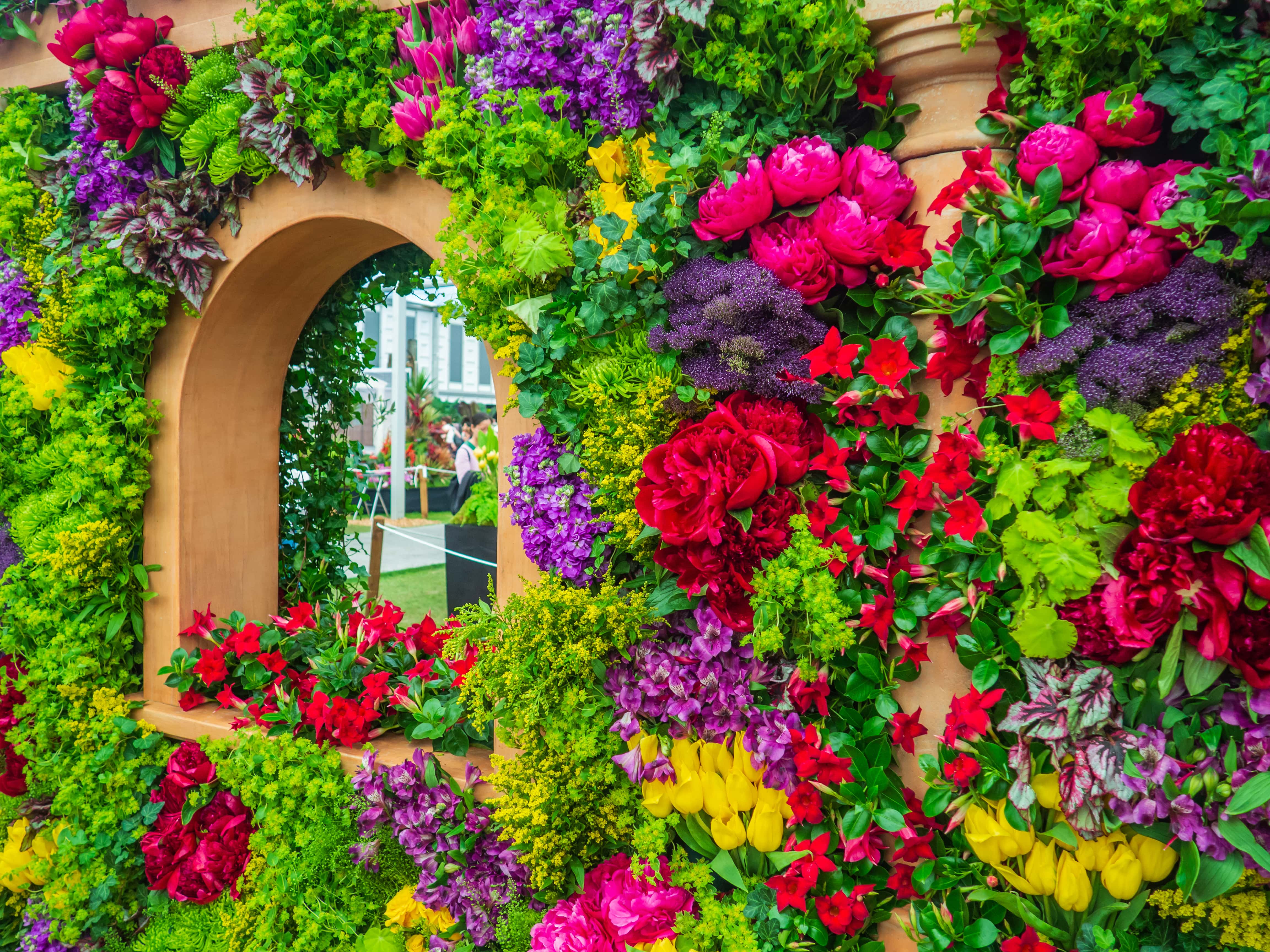 Where to Travel in May? Top 10 Destinations Worth Traveling (And Events to Attend) 4 rhs chelsea flower show arangrant