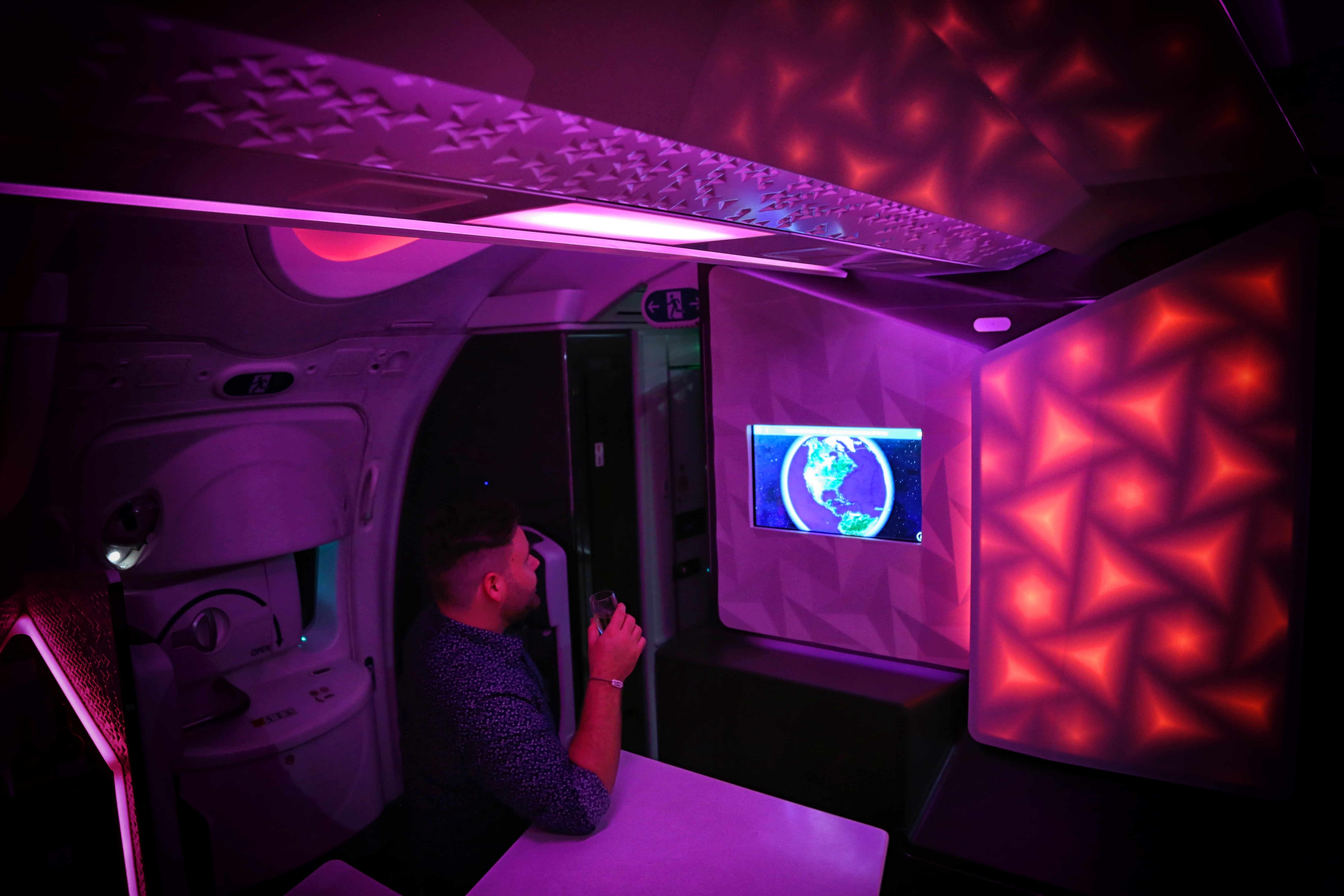 What Airline Has the Best Business Class in 2025? Fresh Skytrax Ratings Revealed 7 skytrax best business class airlines arangrant