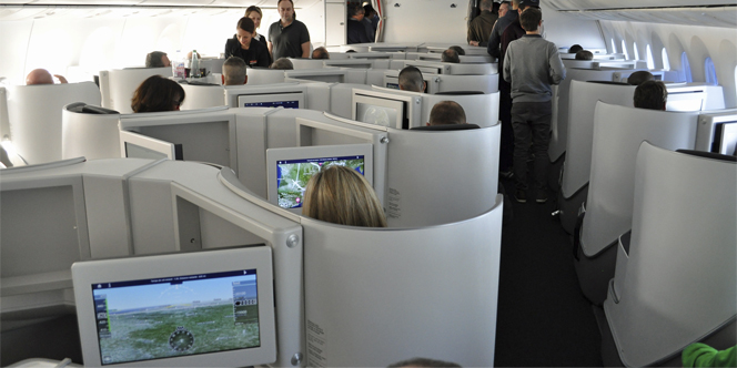 Air France Business Class Review 4 Air France Business Class cabin and seat