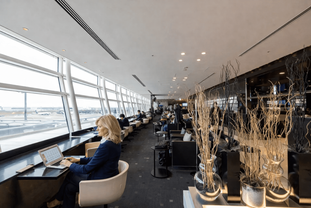 Best Business Class Lounges: Global Leaders for 2026 7 ana lounge tokyo haneda arangrant
