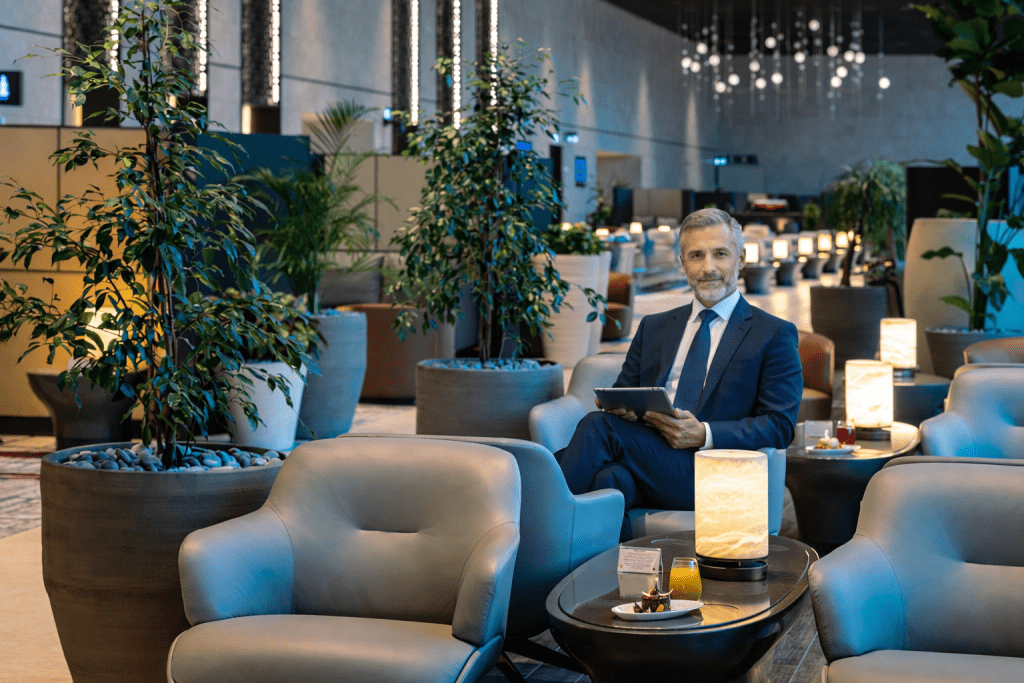 Best Business Class Lounges: Global Leaders for 2026 3 best business class lounge arangrant