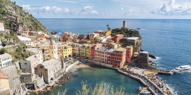 The 5 Best Hidden Gems in Italy 3 Vernazza - hidden gems in Italy