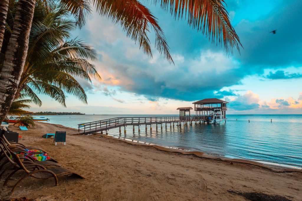 5 Off the Beaten Path Travel Regions for Luxury US Travelers 4 roatan honduras arangrant