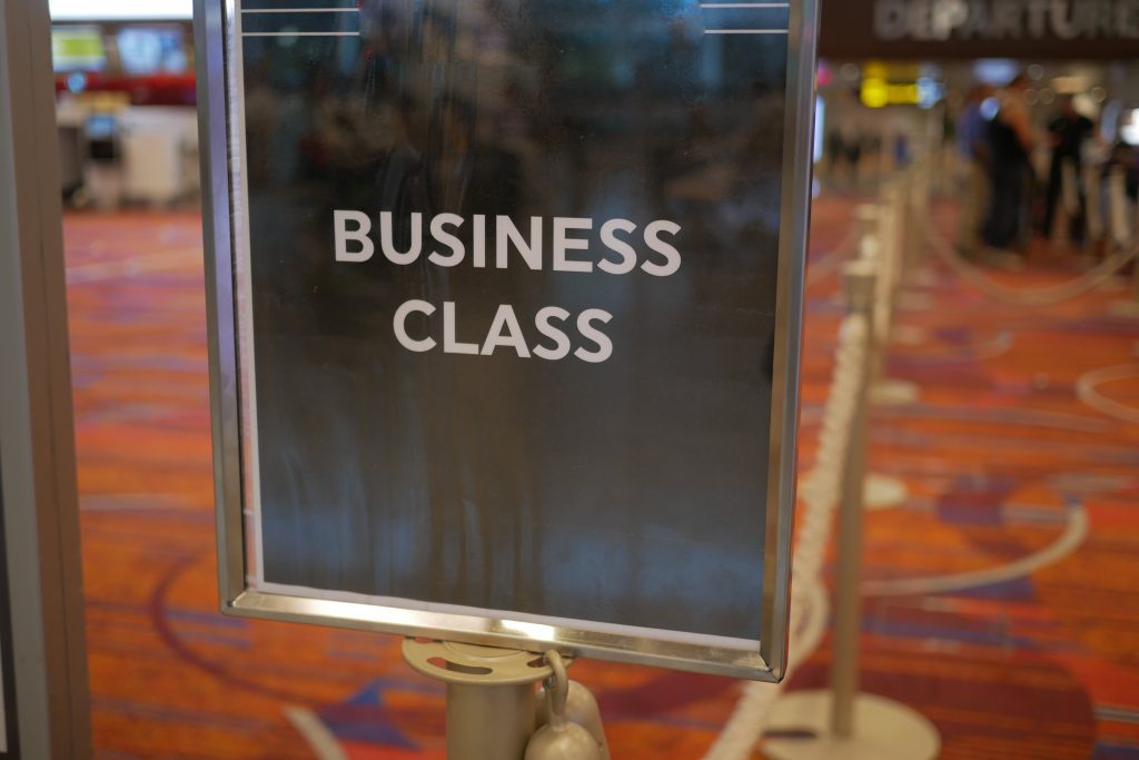 From Fear to Freedom: Flying Business Class Without Anxiety 2 how to overcome fear of flying turbulence