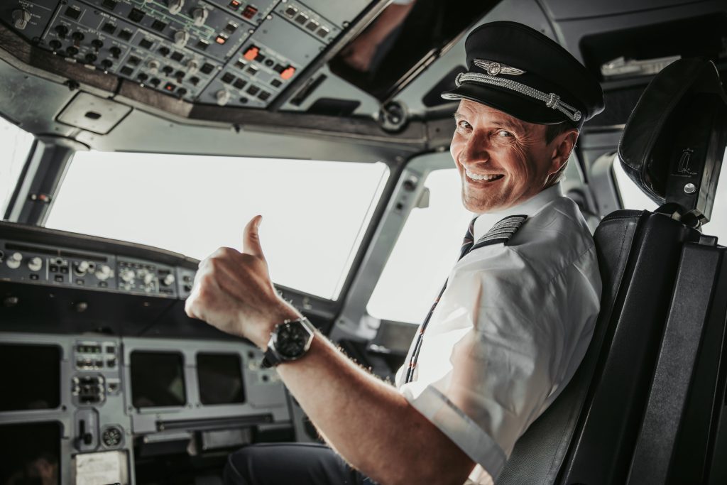 From Fear to Freedom: Flying Business Class Without Anxiety 3 overcoming fear of flying arangrant