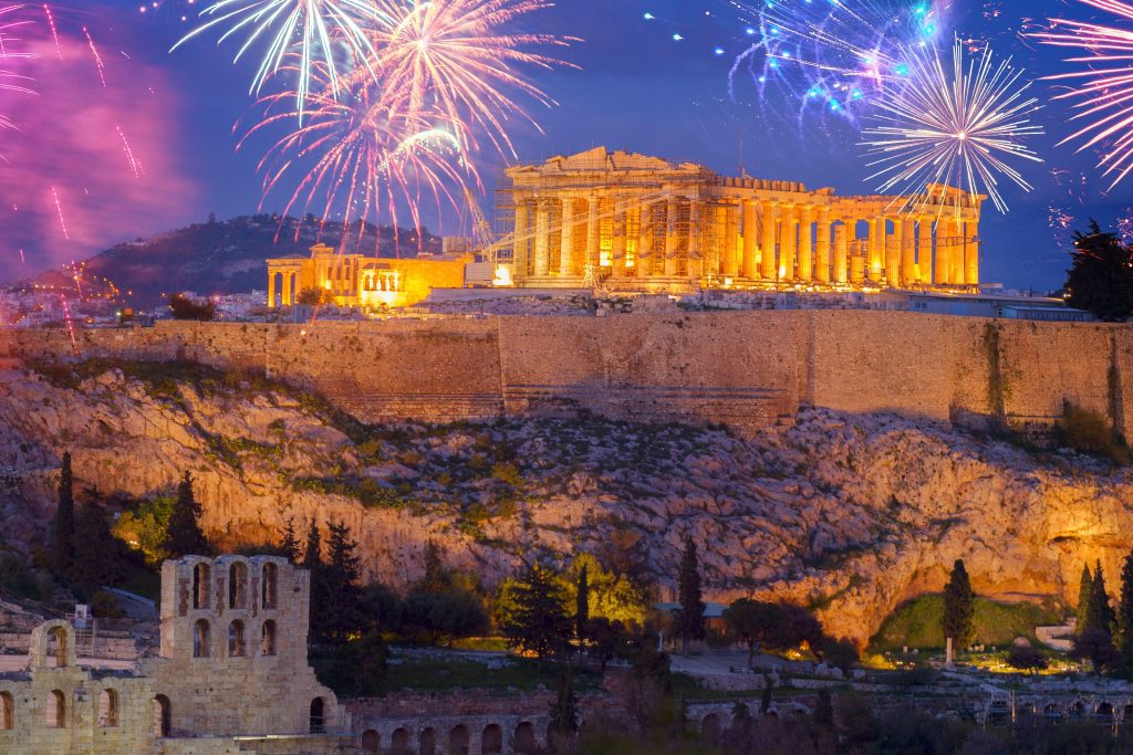 Top European Christmas Destinations for a Holiday Wrapped in Magic 7 christmas athens arangrant