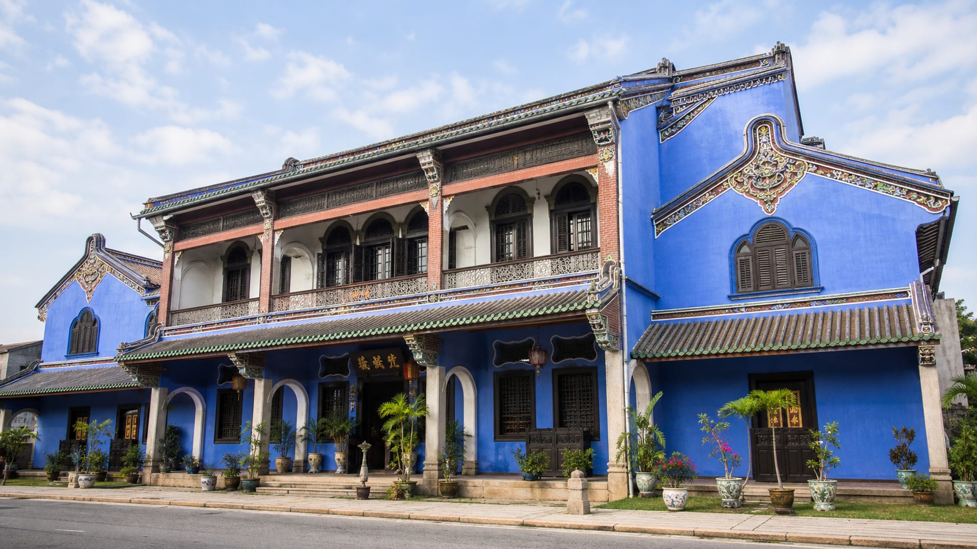 Pulau Pinang travel guide: How to experience the city without rushing 21 Cheong Fatt Tze, The Blue Mansion