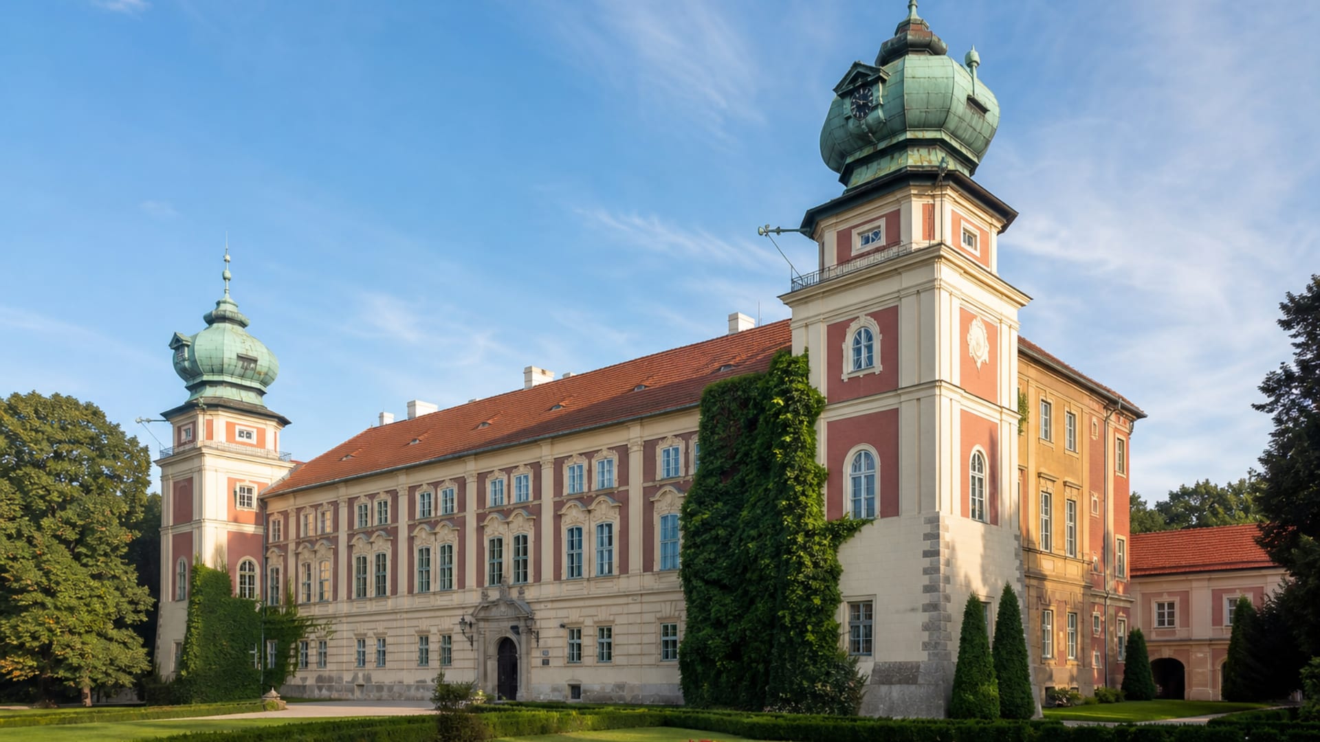 Rzeszów travel guide: How to experience the city without rushing 21 Łańcut Castle