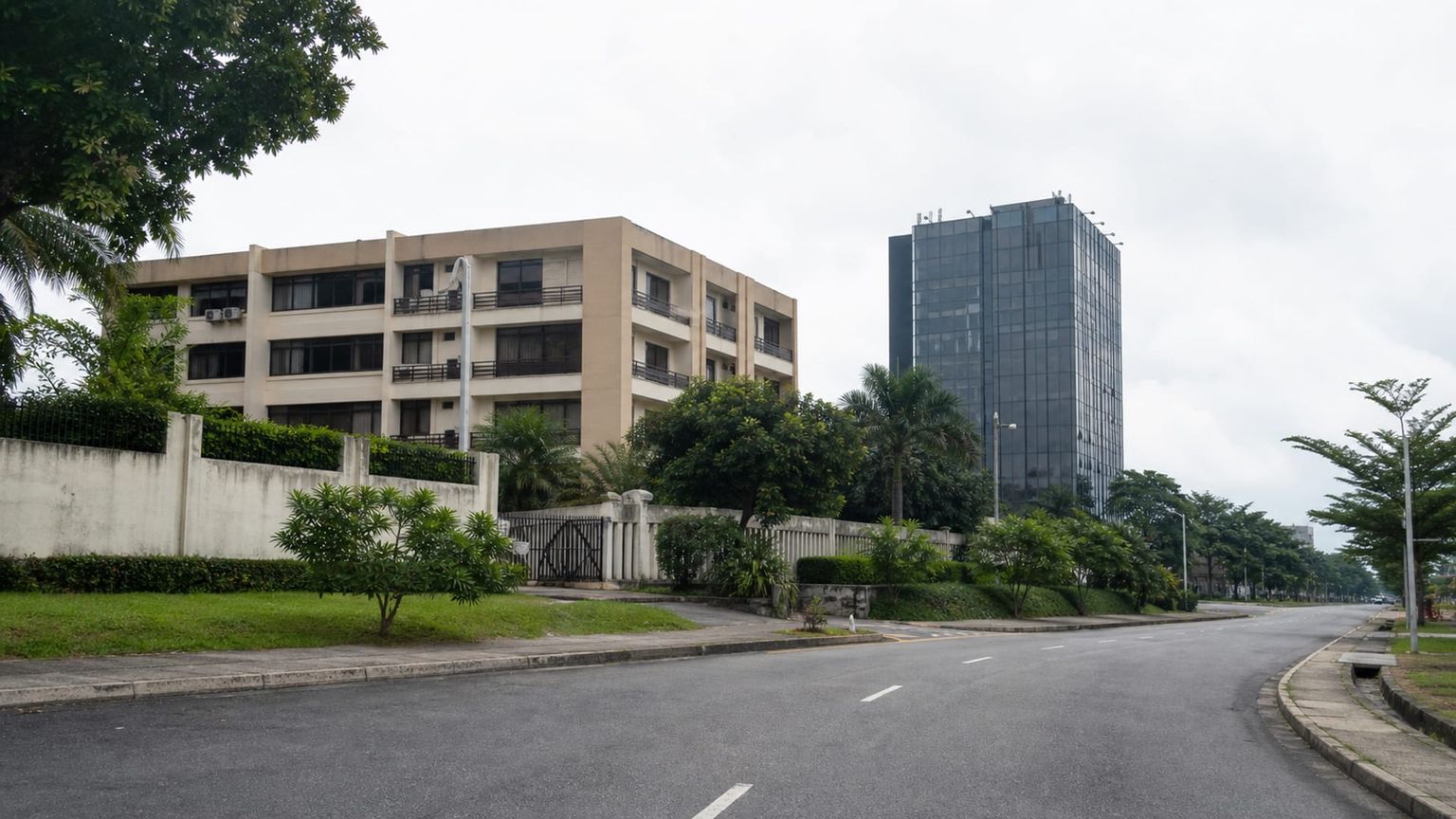 Abidjan travel guide: How to experience the city without rushing 29 Day 4: Deux-Plateaux Dining Loop