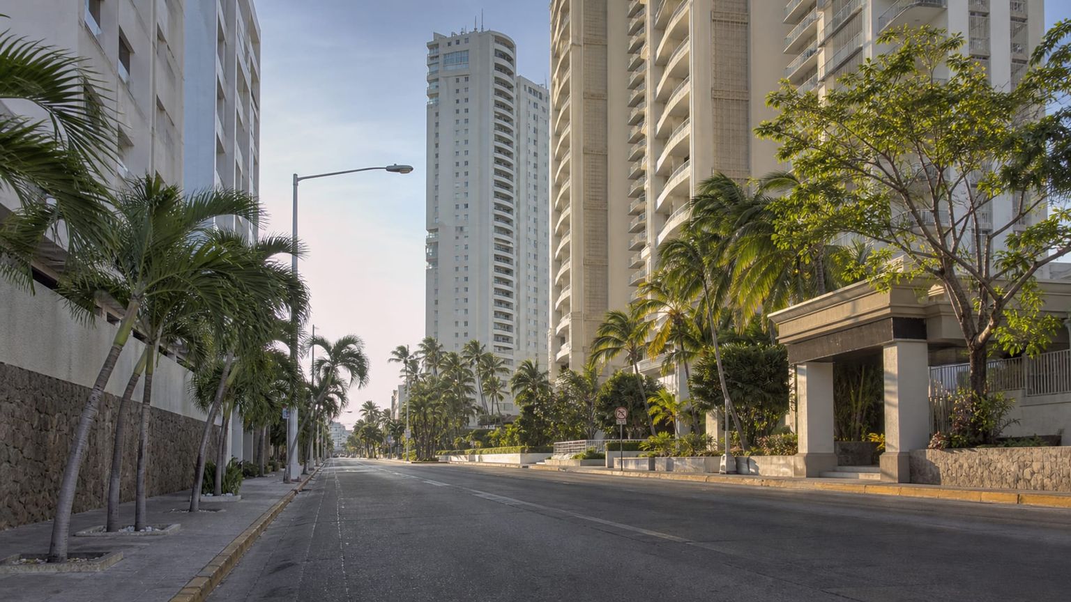 Acapulco travel guide: How to experience the city without rushing 14 Zona Dorada