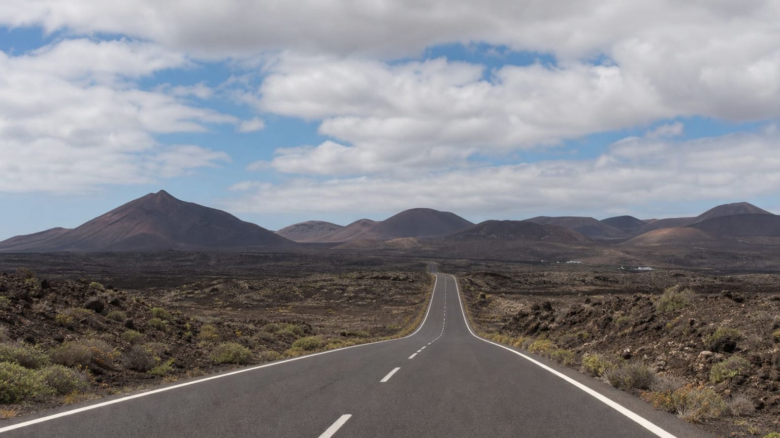 Lanzarote travel guide: How to experience the city without rushing 32 Business-class flights from the US to Lanzarote