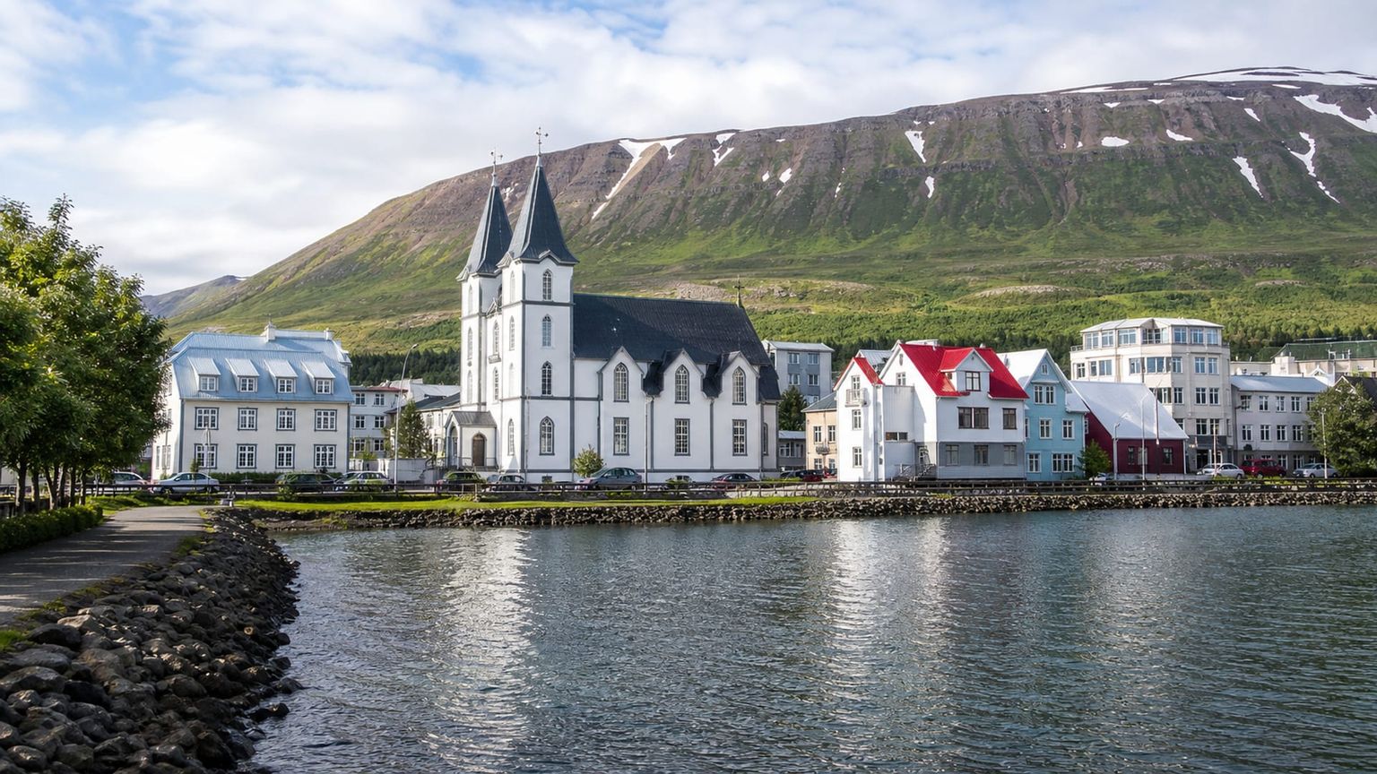 Akureyri travel guide: How to experience the city without rushing 26 Day 1: Arrival and Adjustment