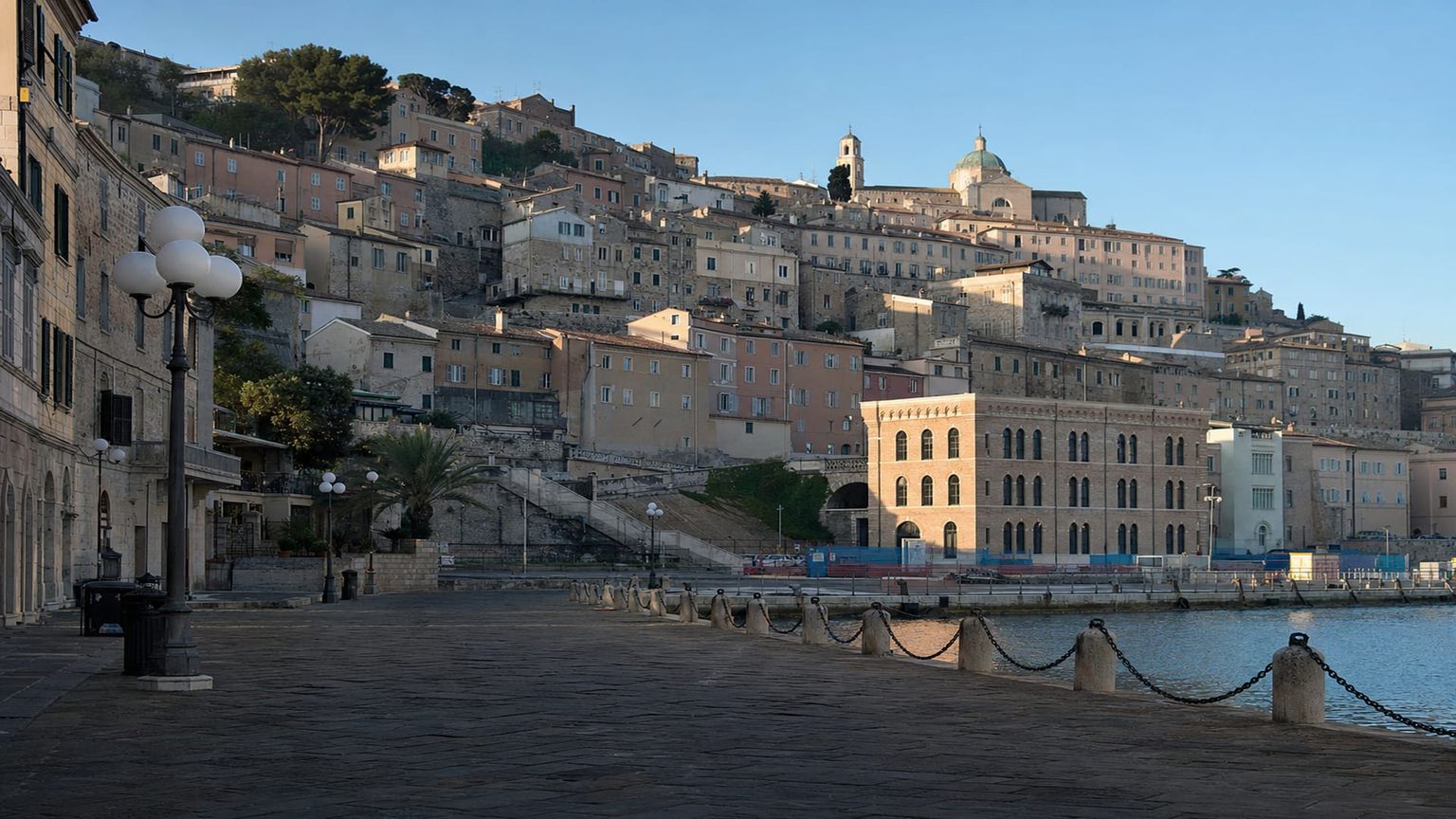 Ancona travel guide: How to experience the city without rushing 14 Centro storico e Porto antico