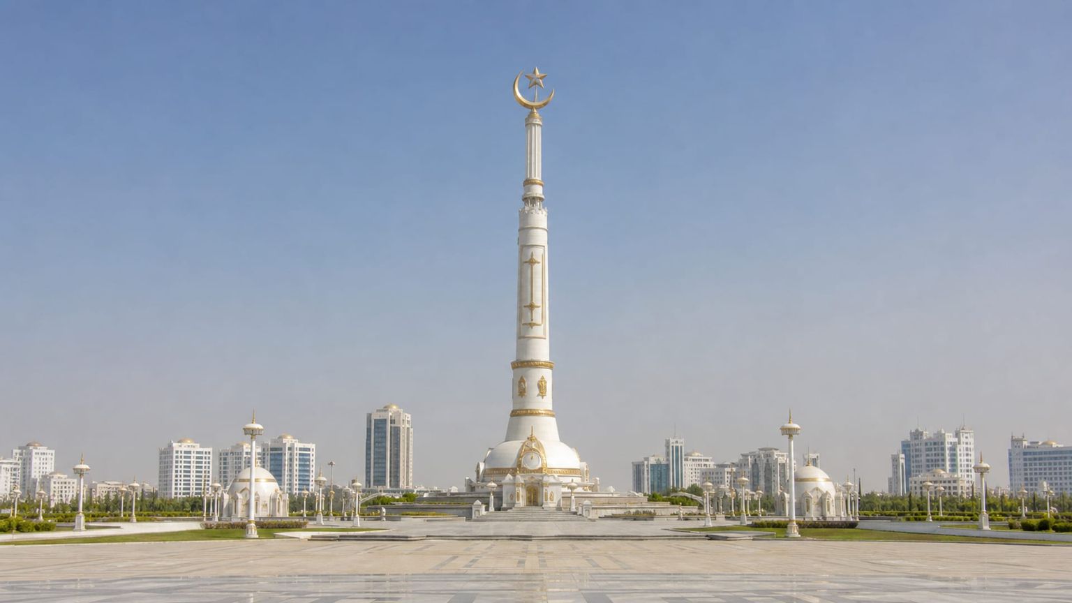 Ashgabat travel guide: How to experience the city without rushing 27 Day 2: Carpet Museum and Independence Monument